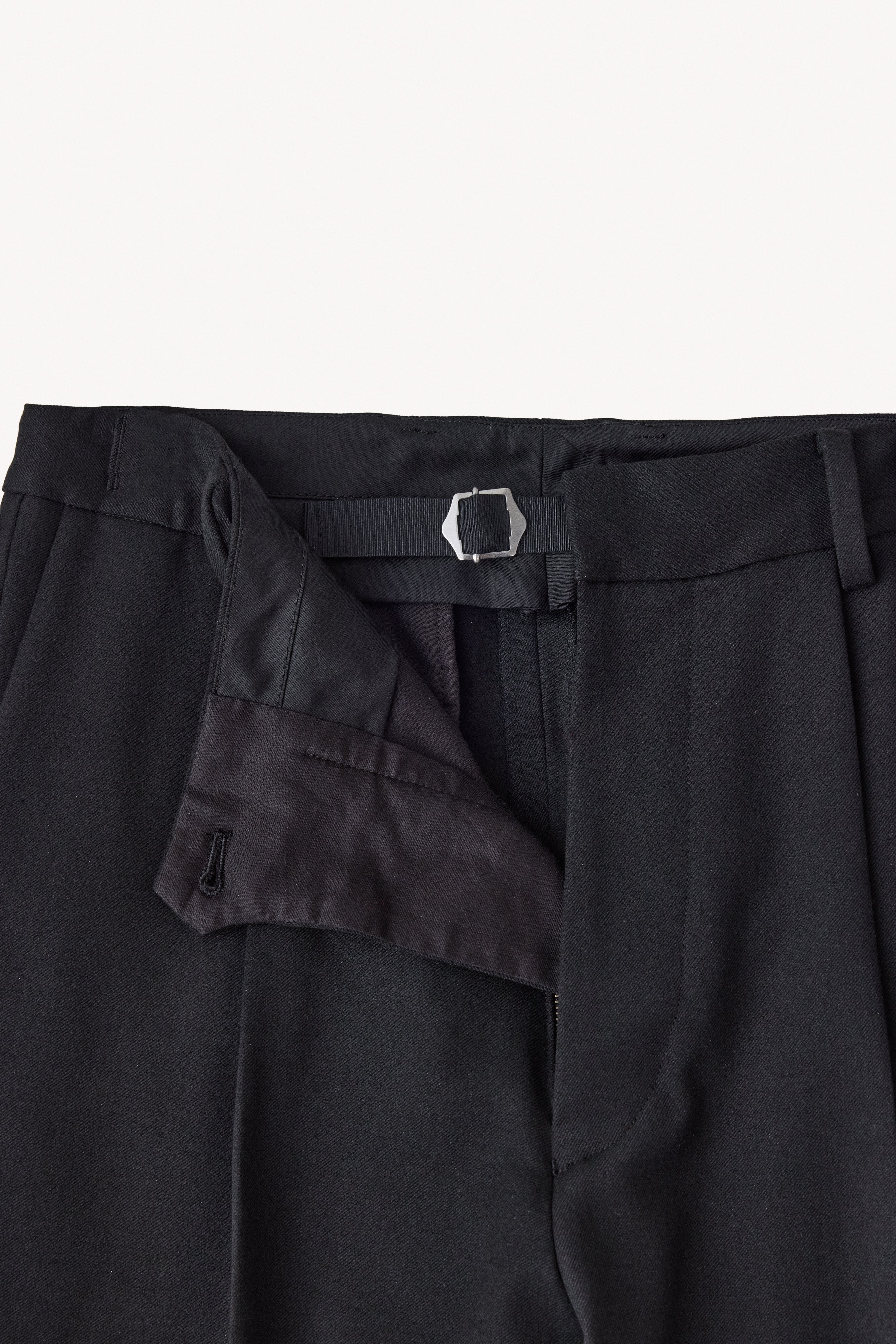 Classic Base ストレートパンツ
