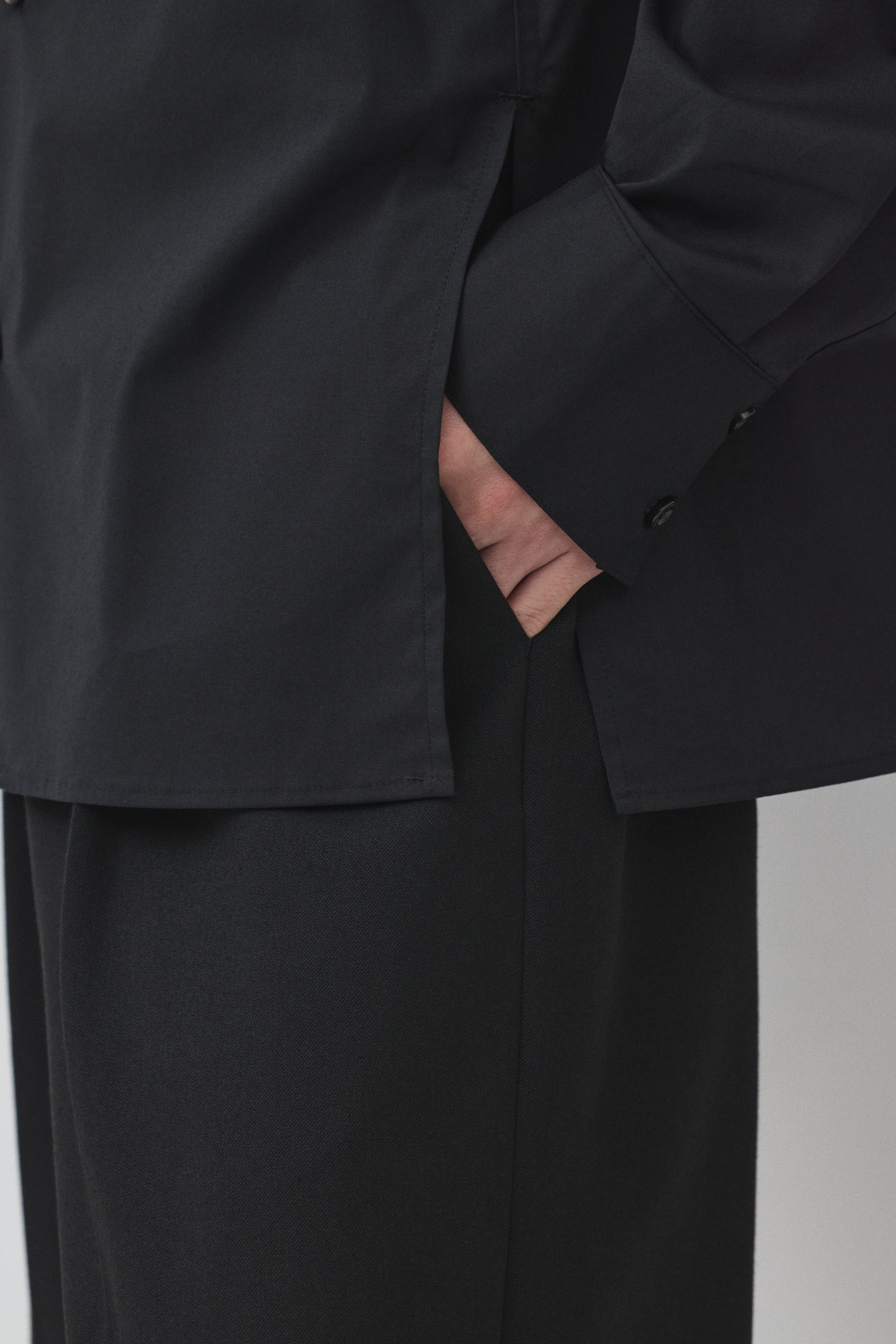 【BLACK】hANGER シャツ