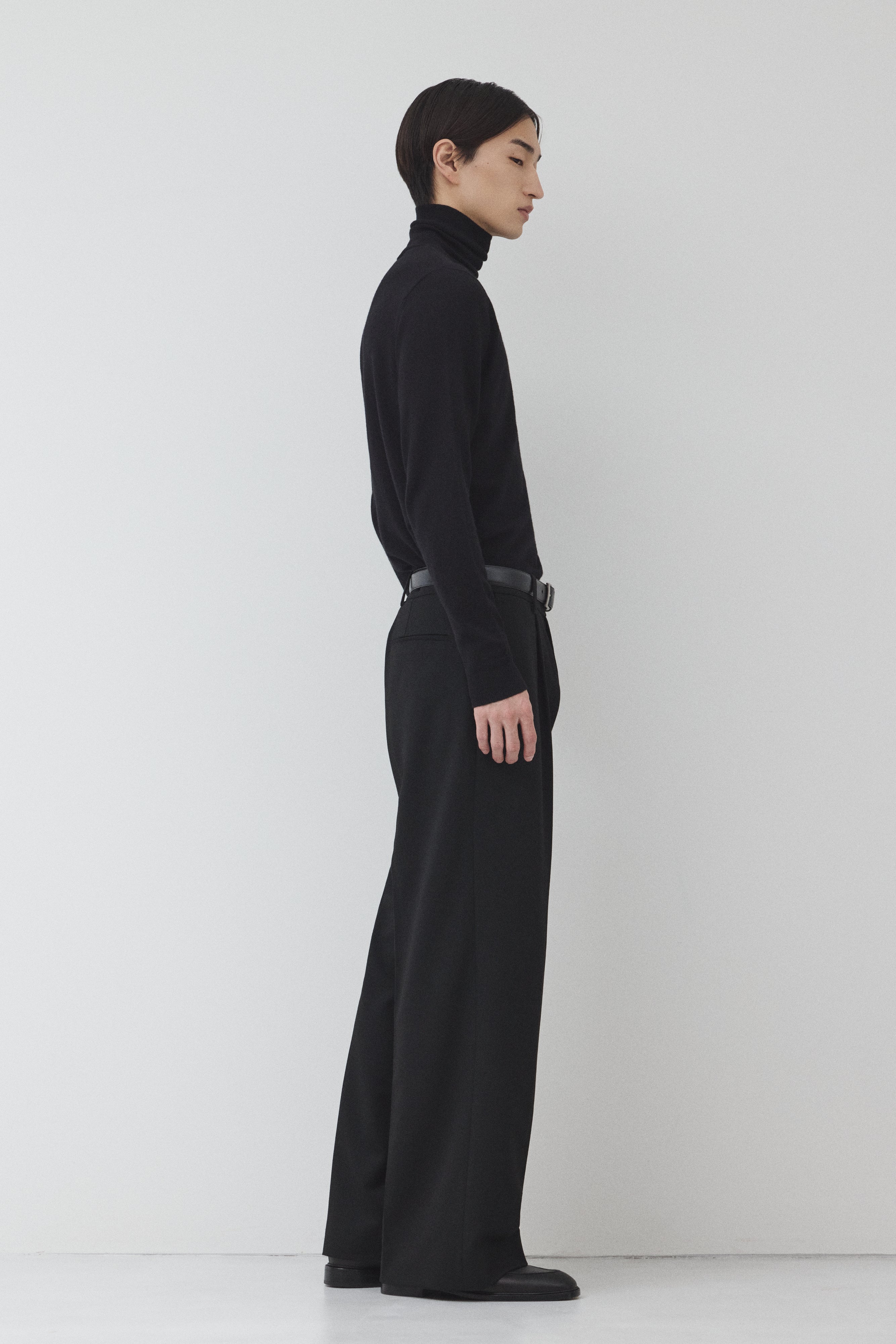 Pure Wool タートルネックニット