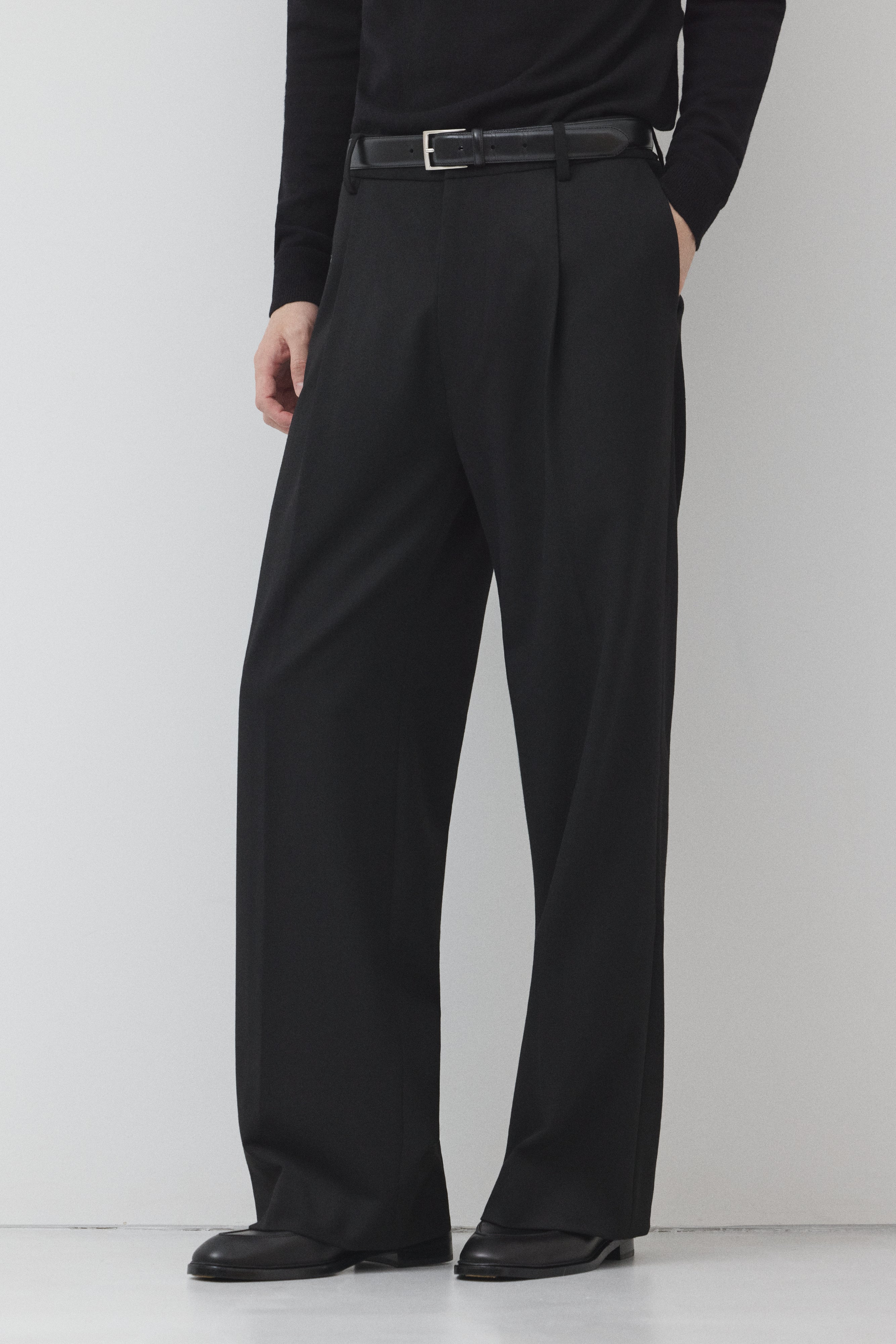 Classic Base ストレートパンツ