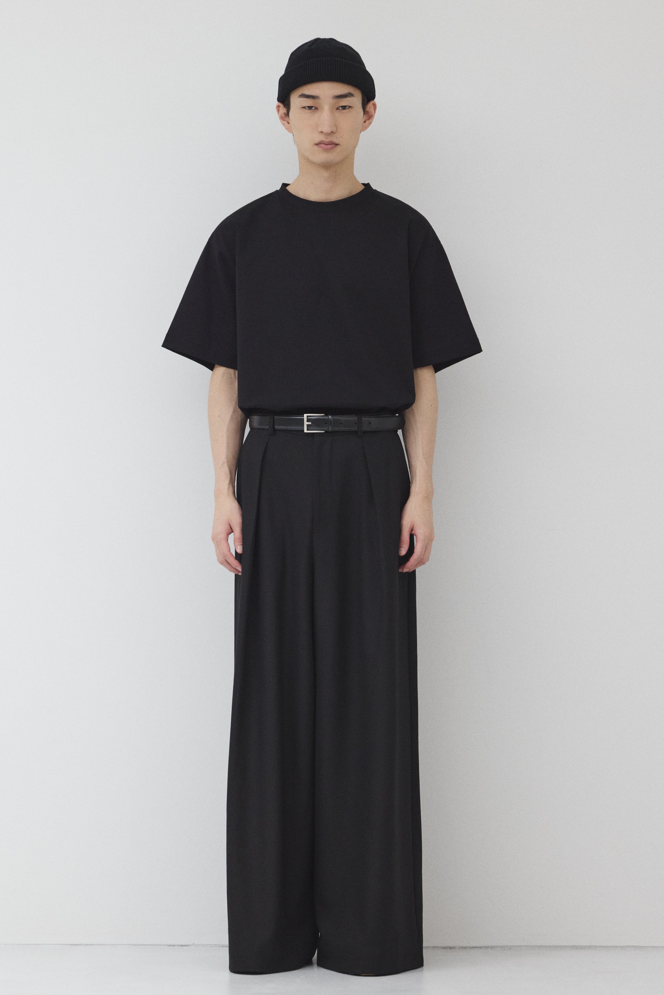 【BLACK】 Ideal Tシャツ