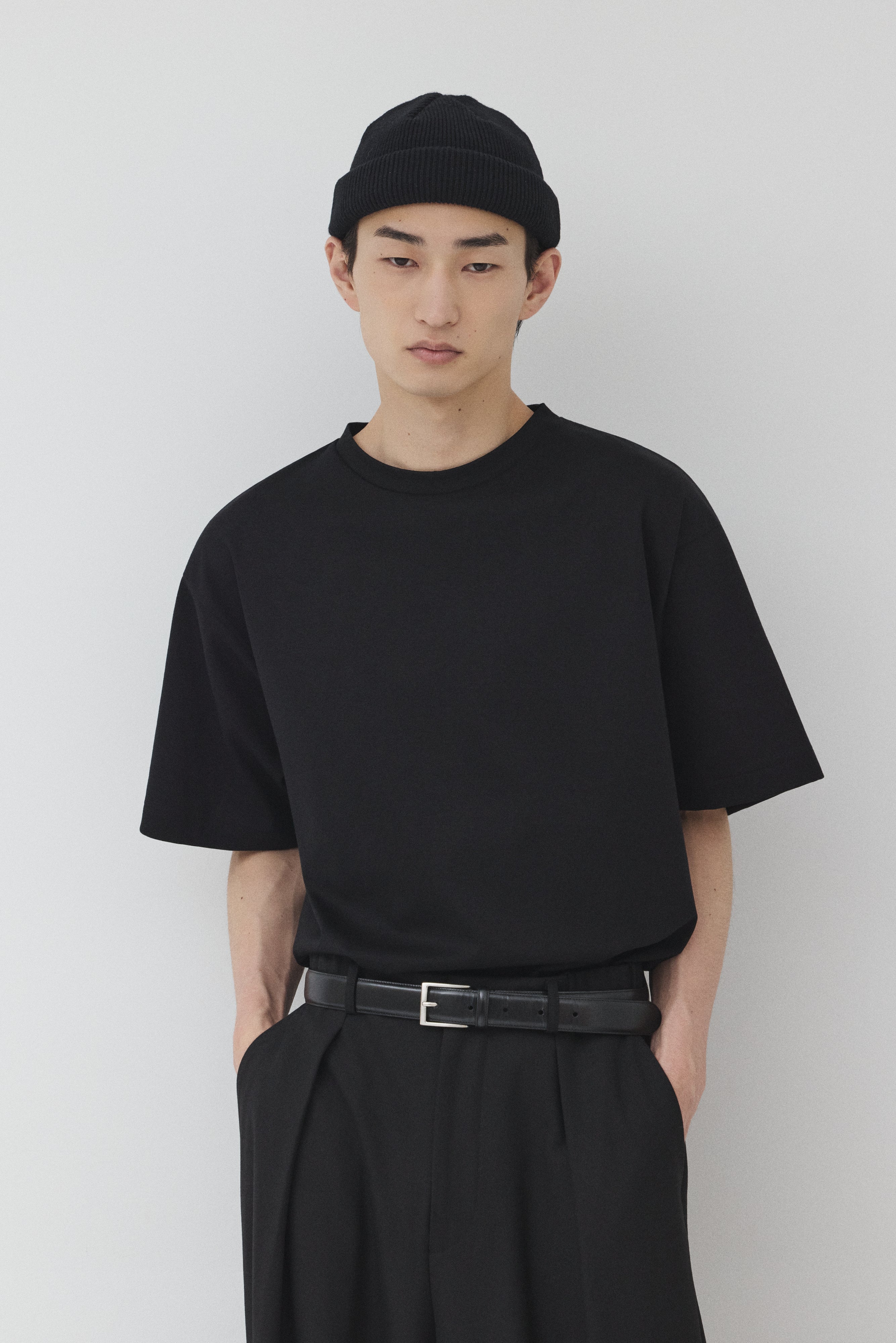 【BLACK】 Ideal Tシャツ