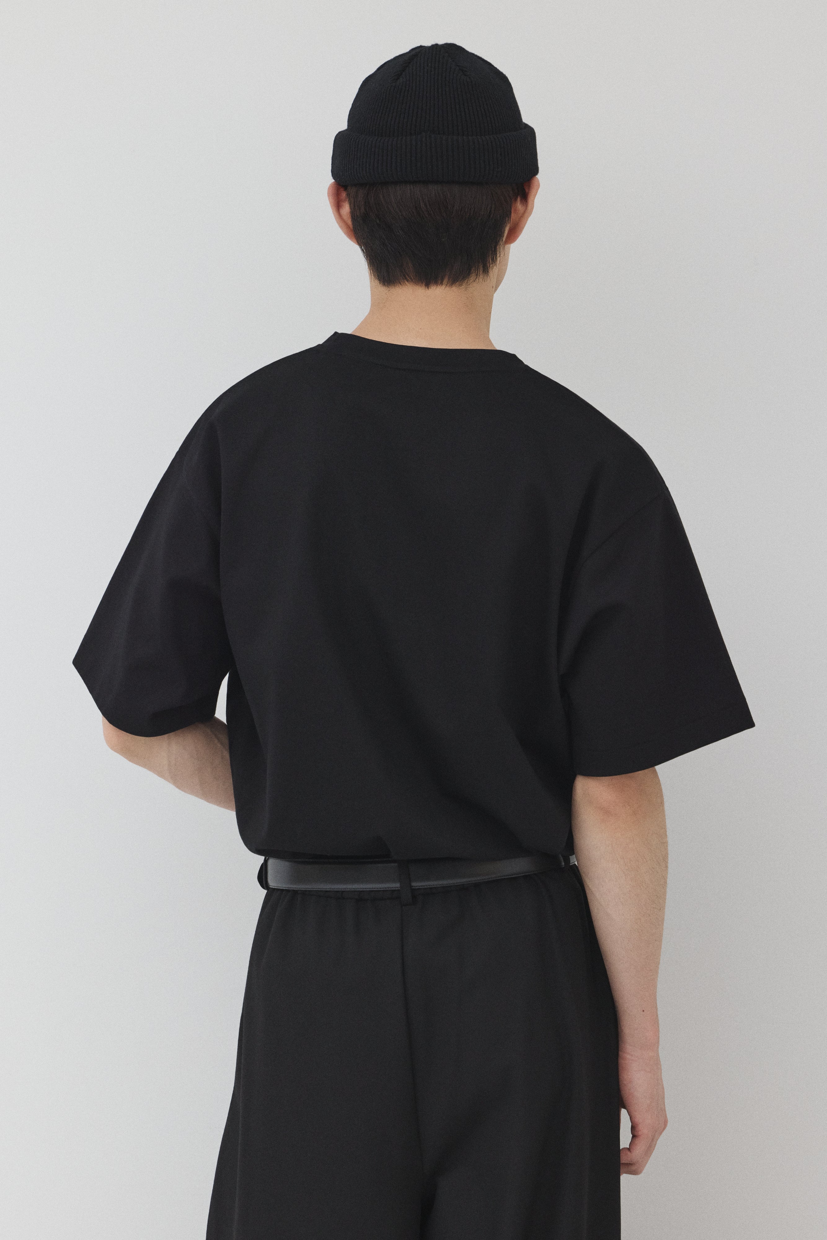 【BLACK】 Ideal Tシャツ