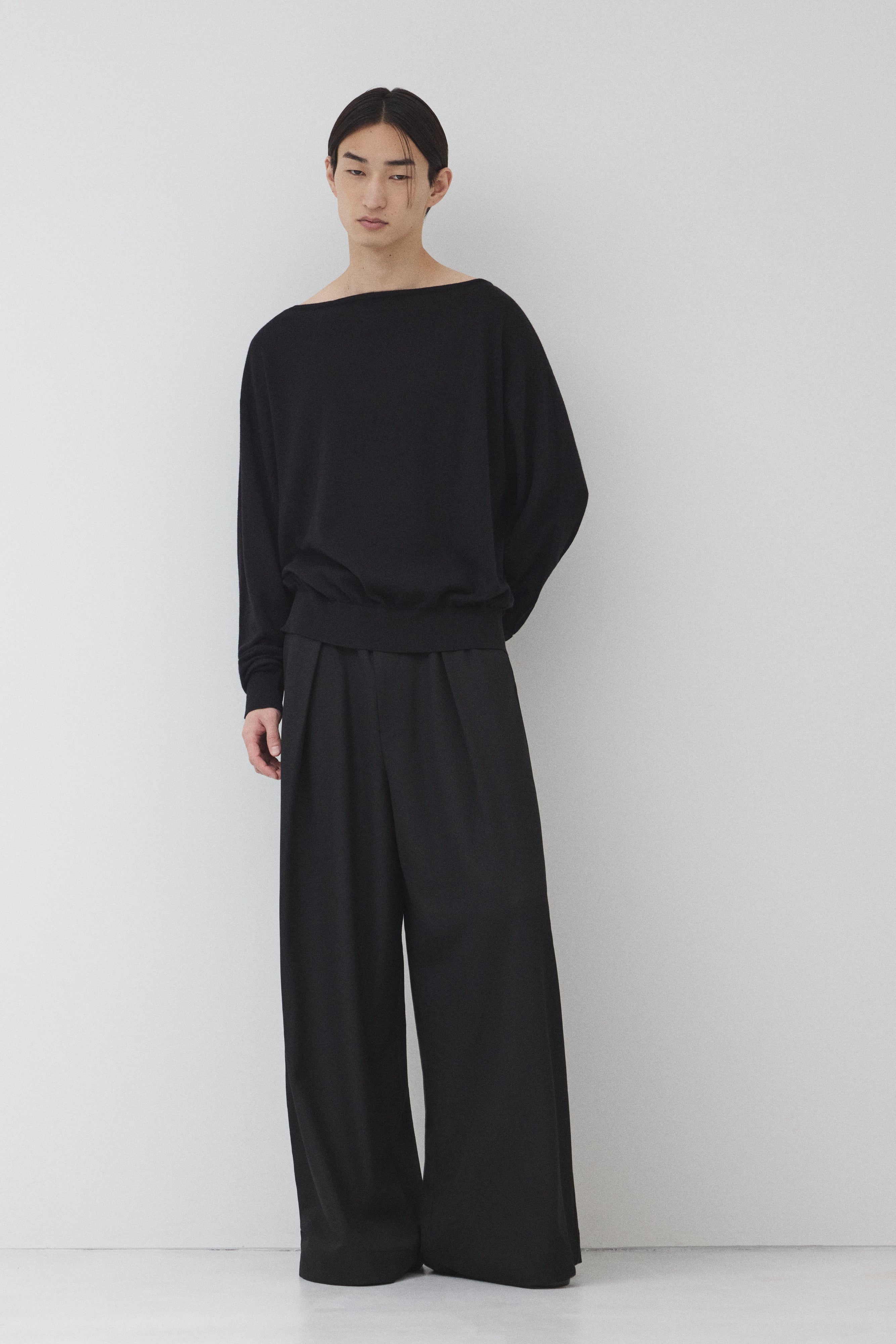 【BLACK】Pure Wool ボートネックニット