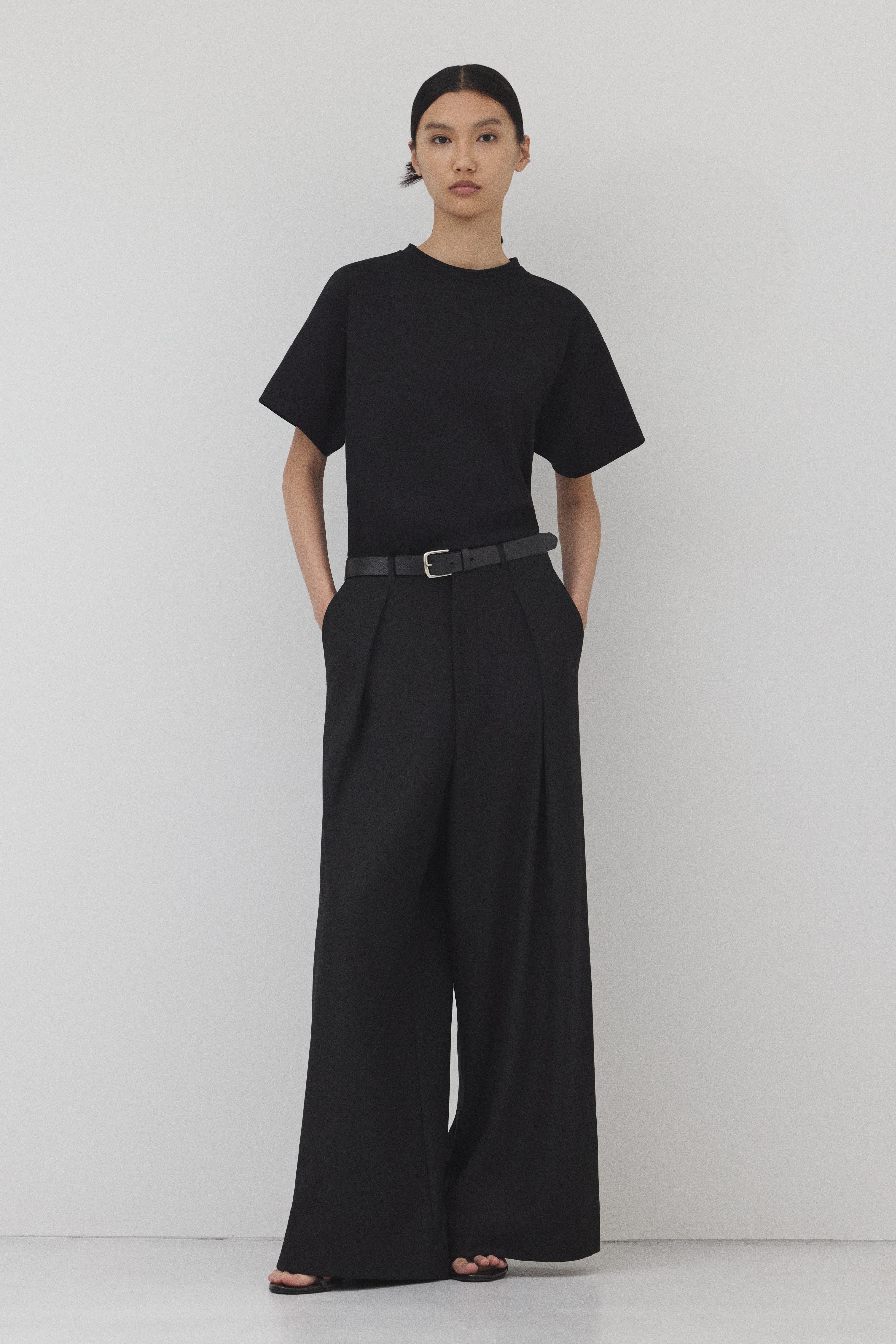 【BLACK】ideal Tシャツ