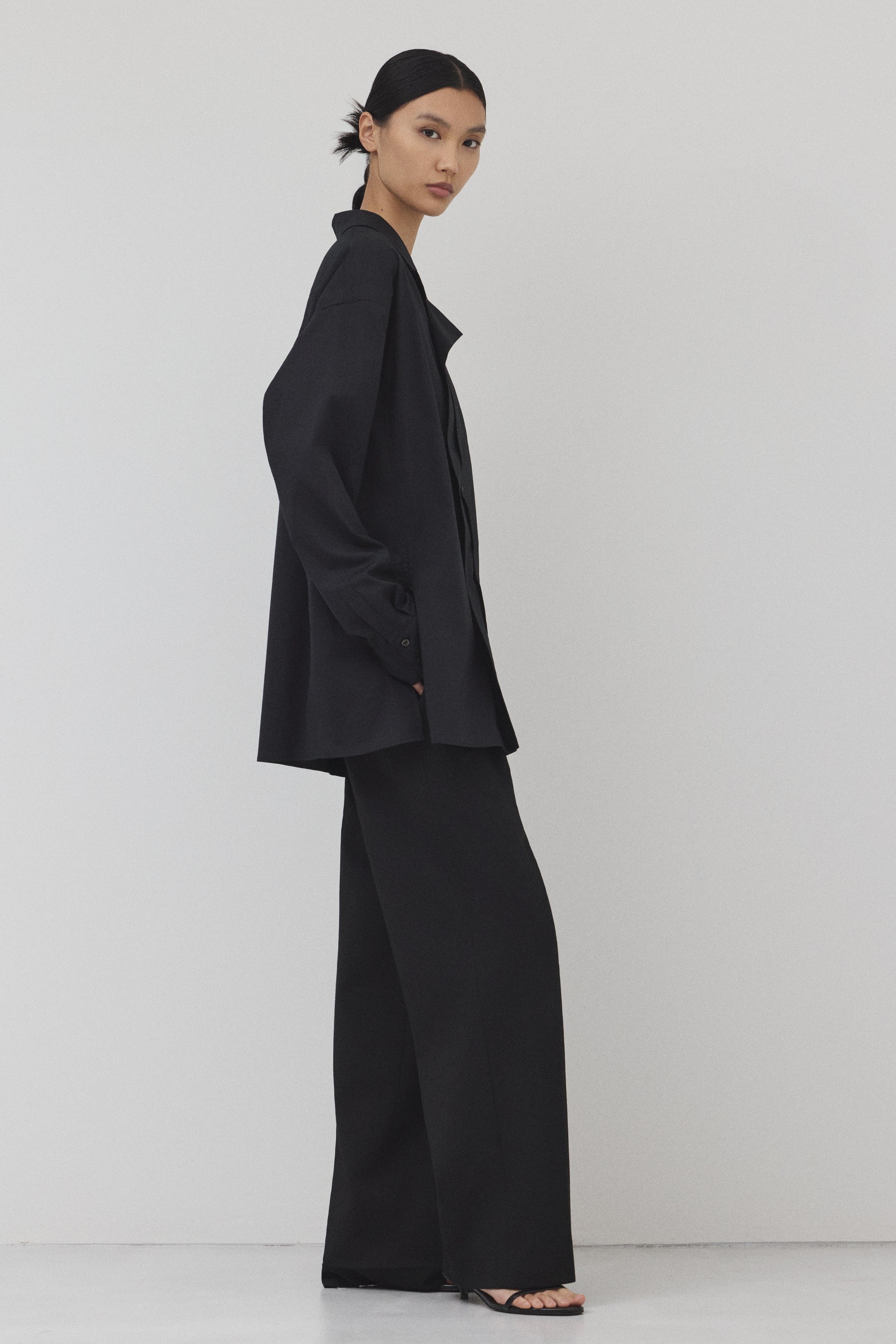 【BLACK】hANGER シャツ