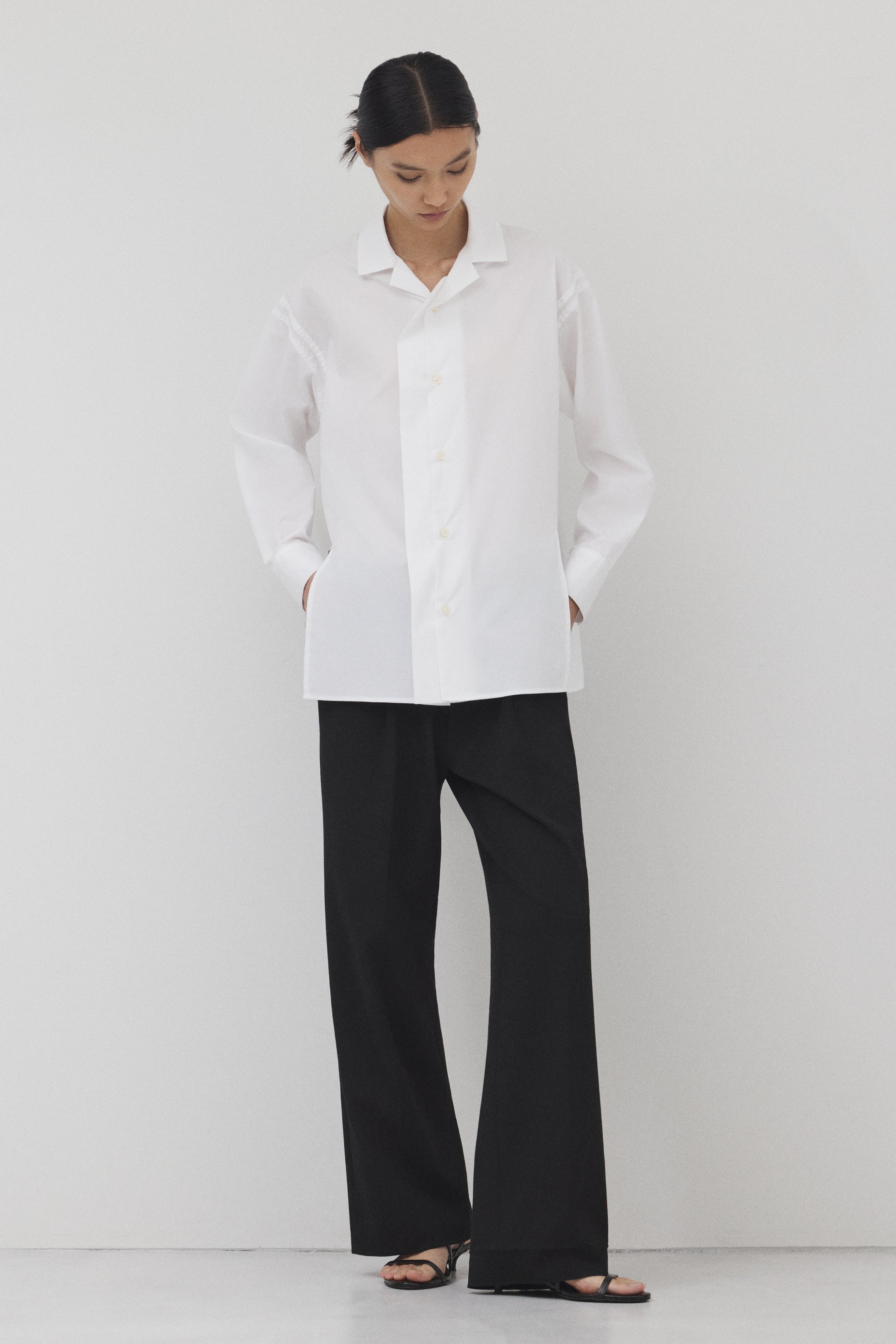 【WHITE】hANGER シャツ