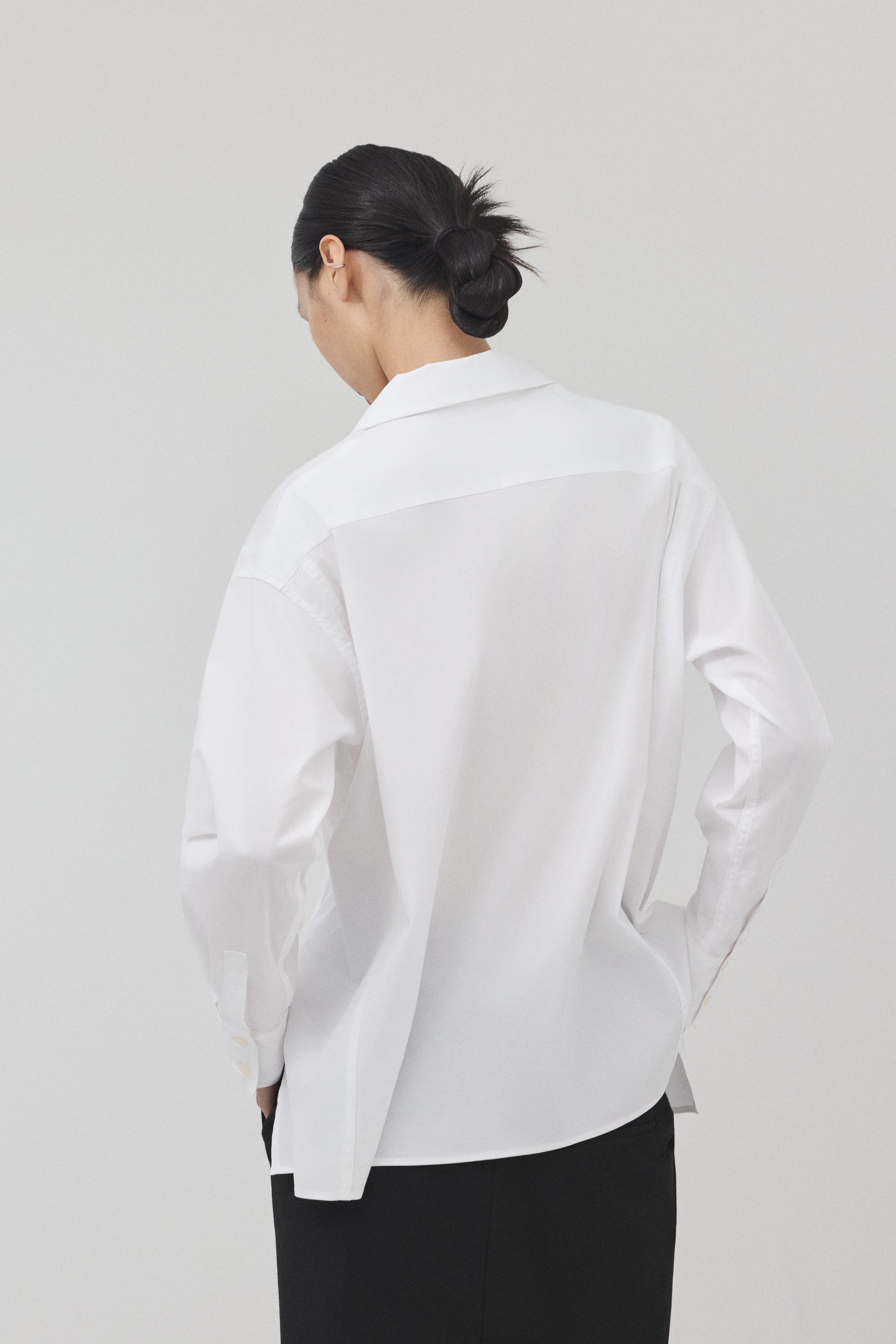 【WHITE】hANGER シャツ