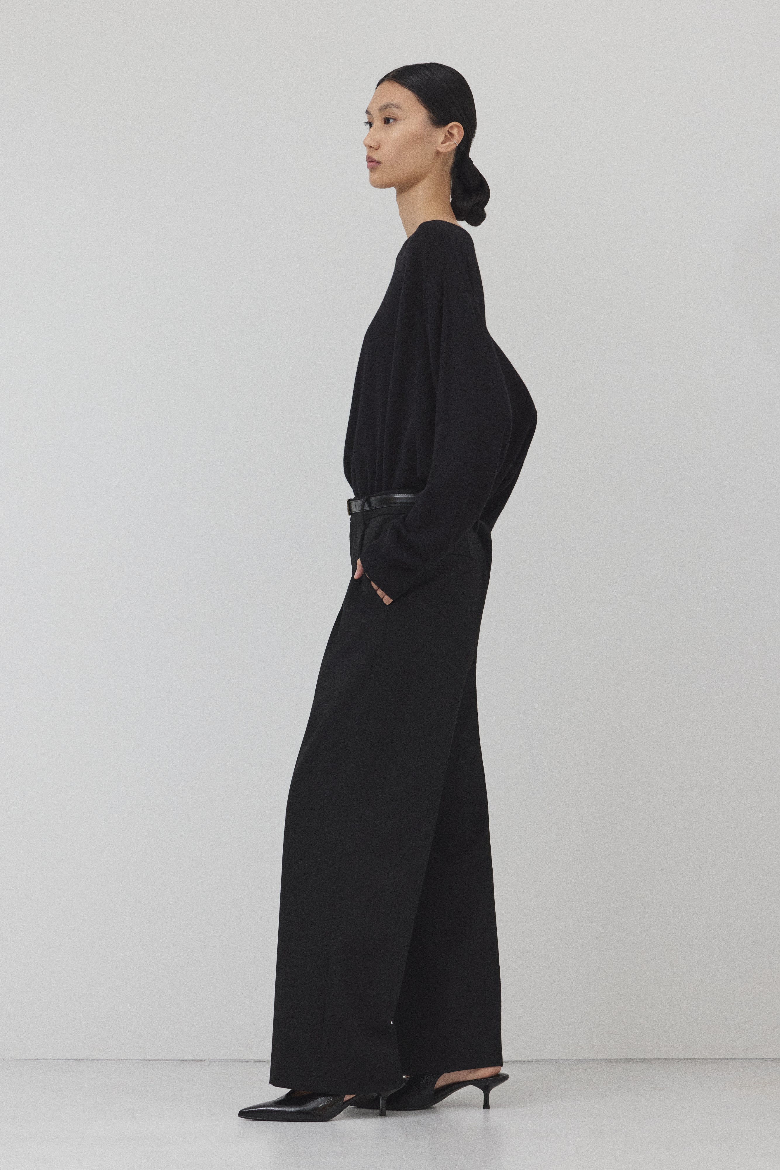 【BLACK】Pure Wool ボートネックニット