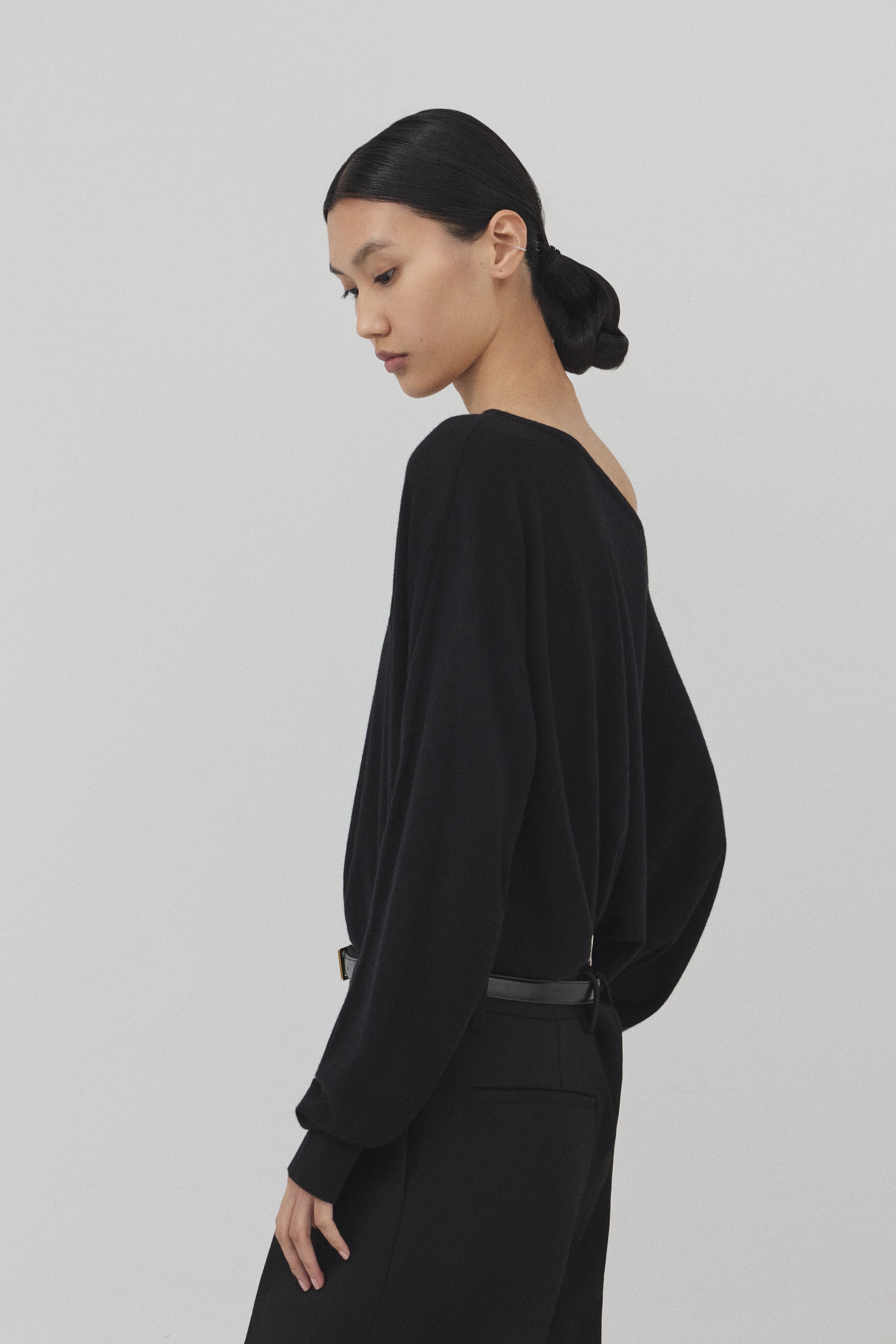 【BLACK】Pure Wool ボートネックニット