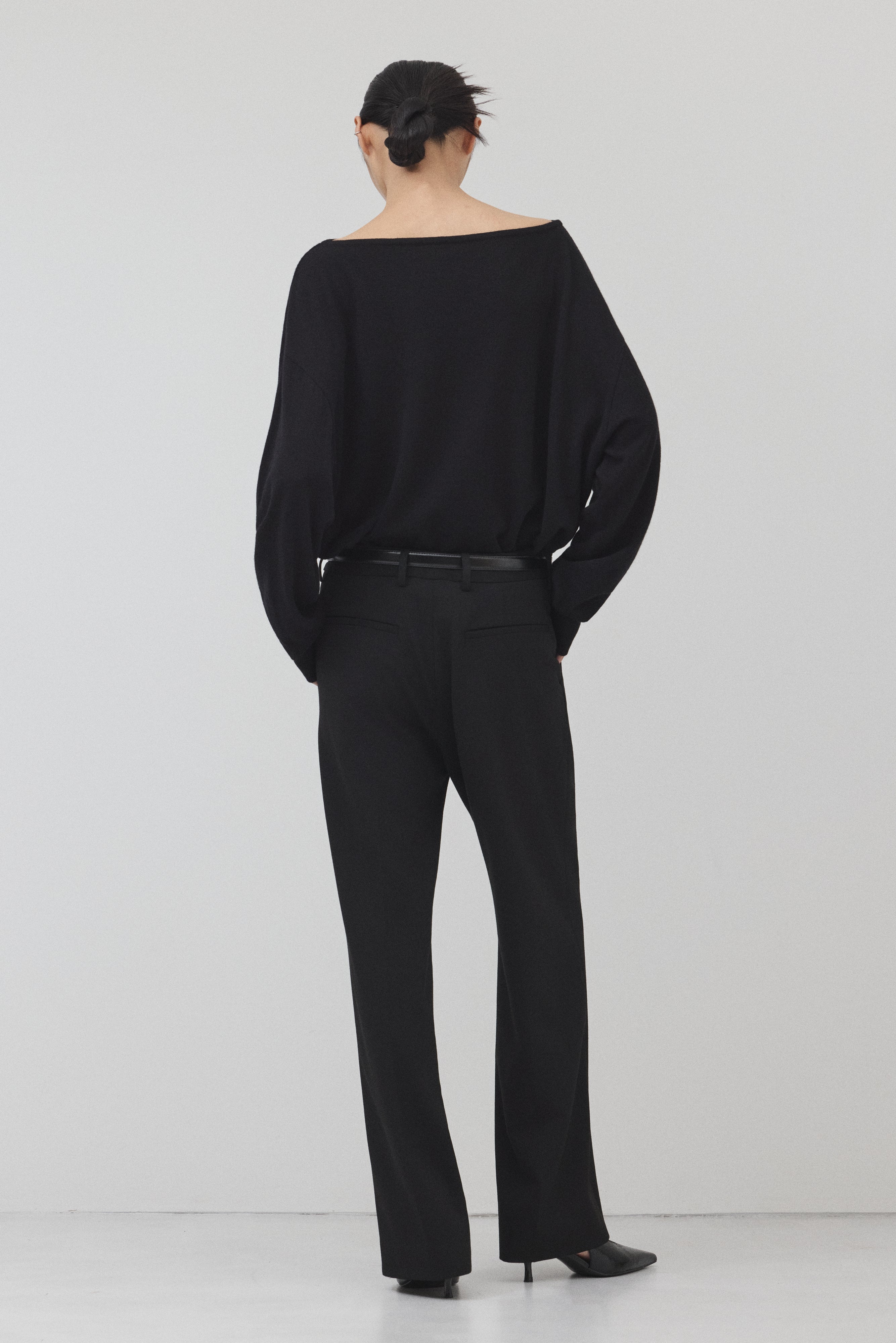 【BLACK】Pure Wool ボートネックニット