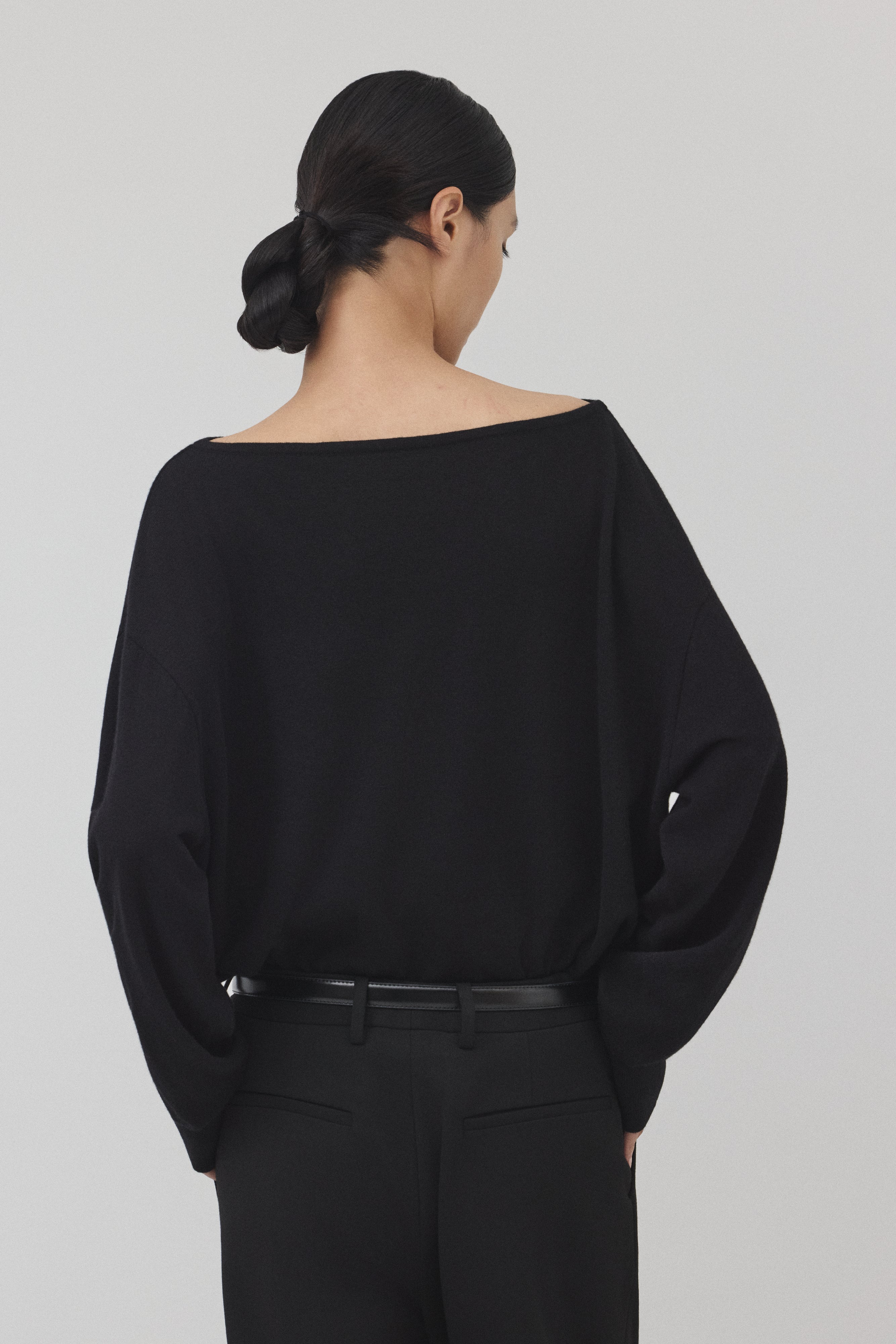 【BLACK】Pure Wool ボートネックニット