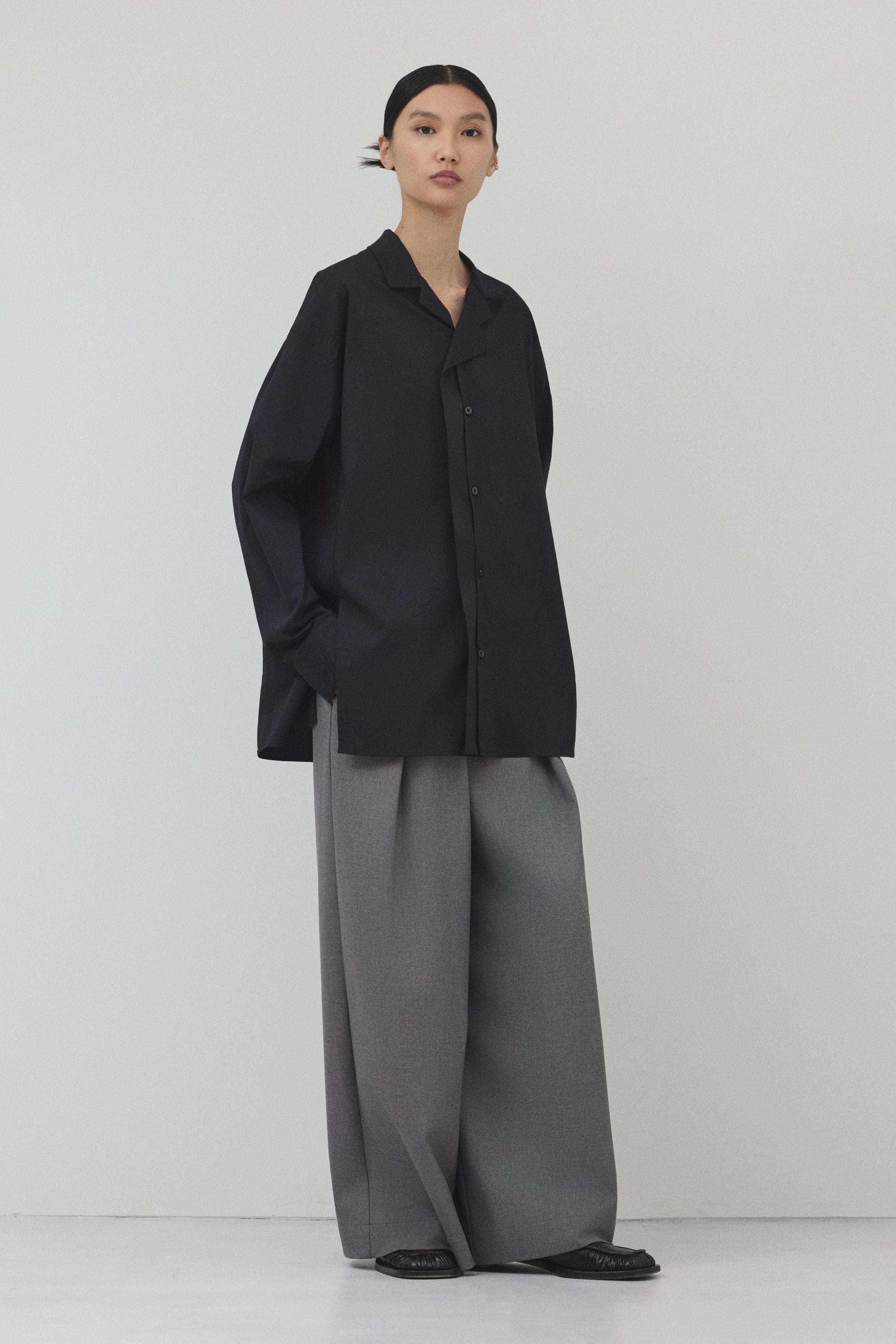 【GRAY】Wide Silhouette パンツ