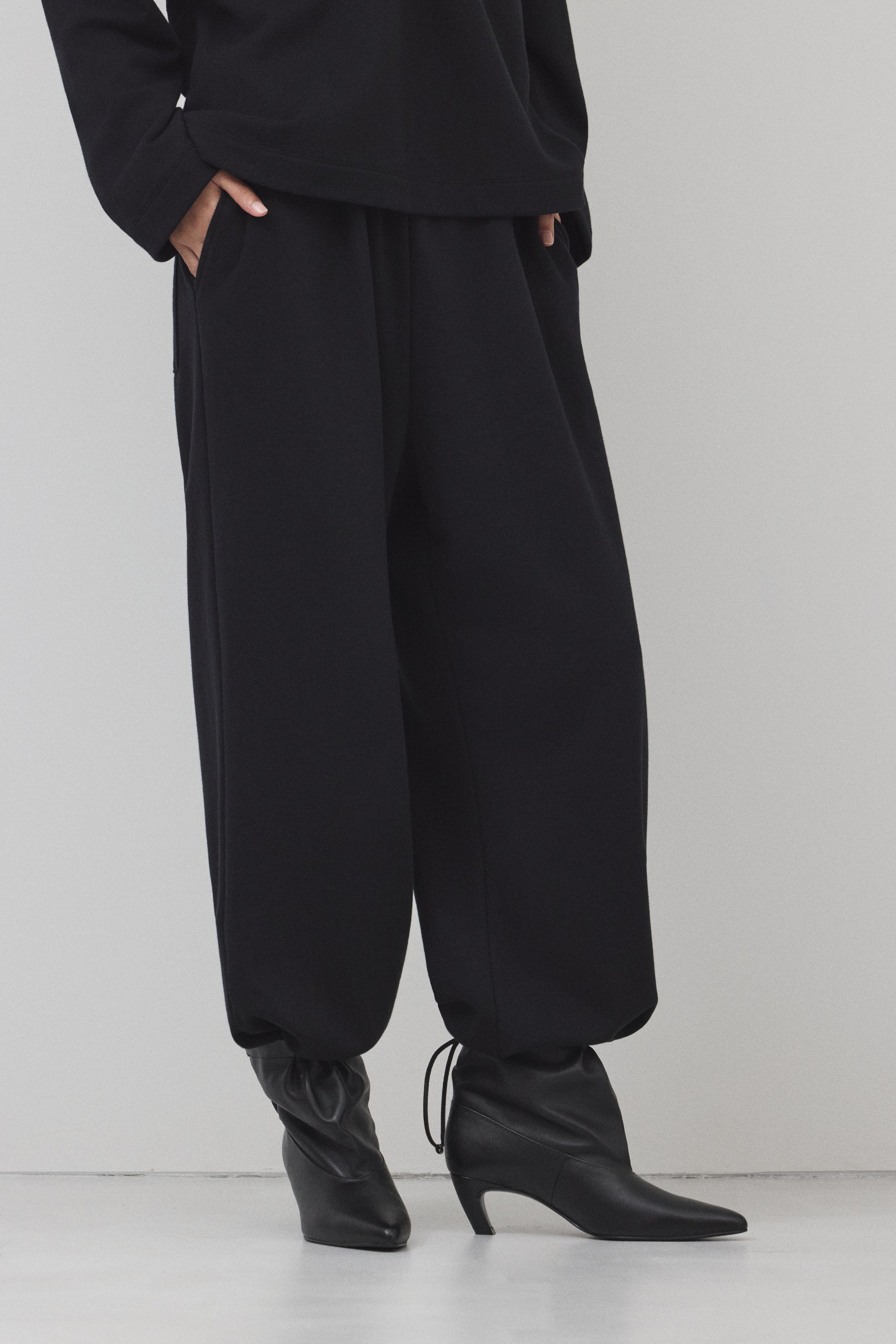 【BLACK】Pure Cotton スウェットセットアップ