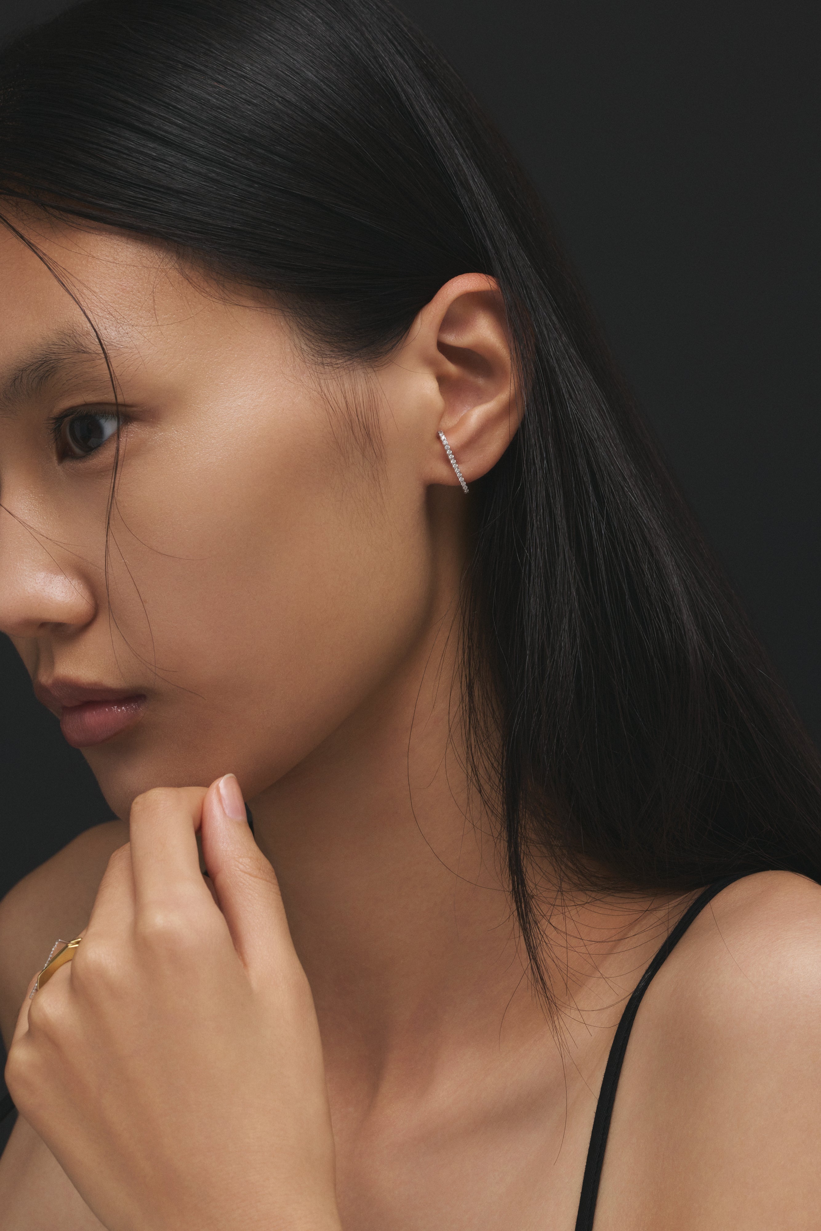【シルバー】Line Glow Pierce
