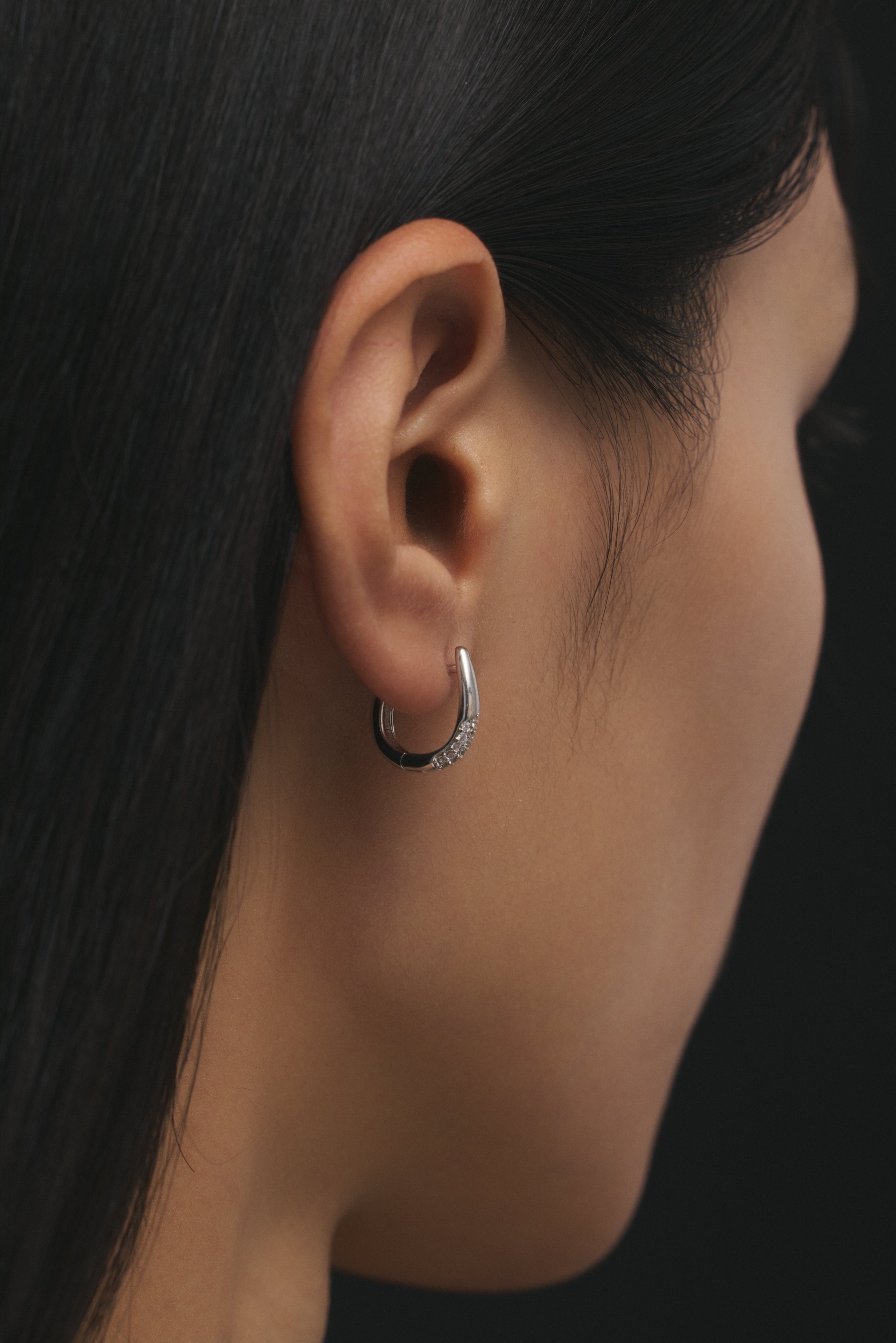 Half Glow Hoop Pierce