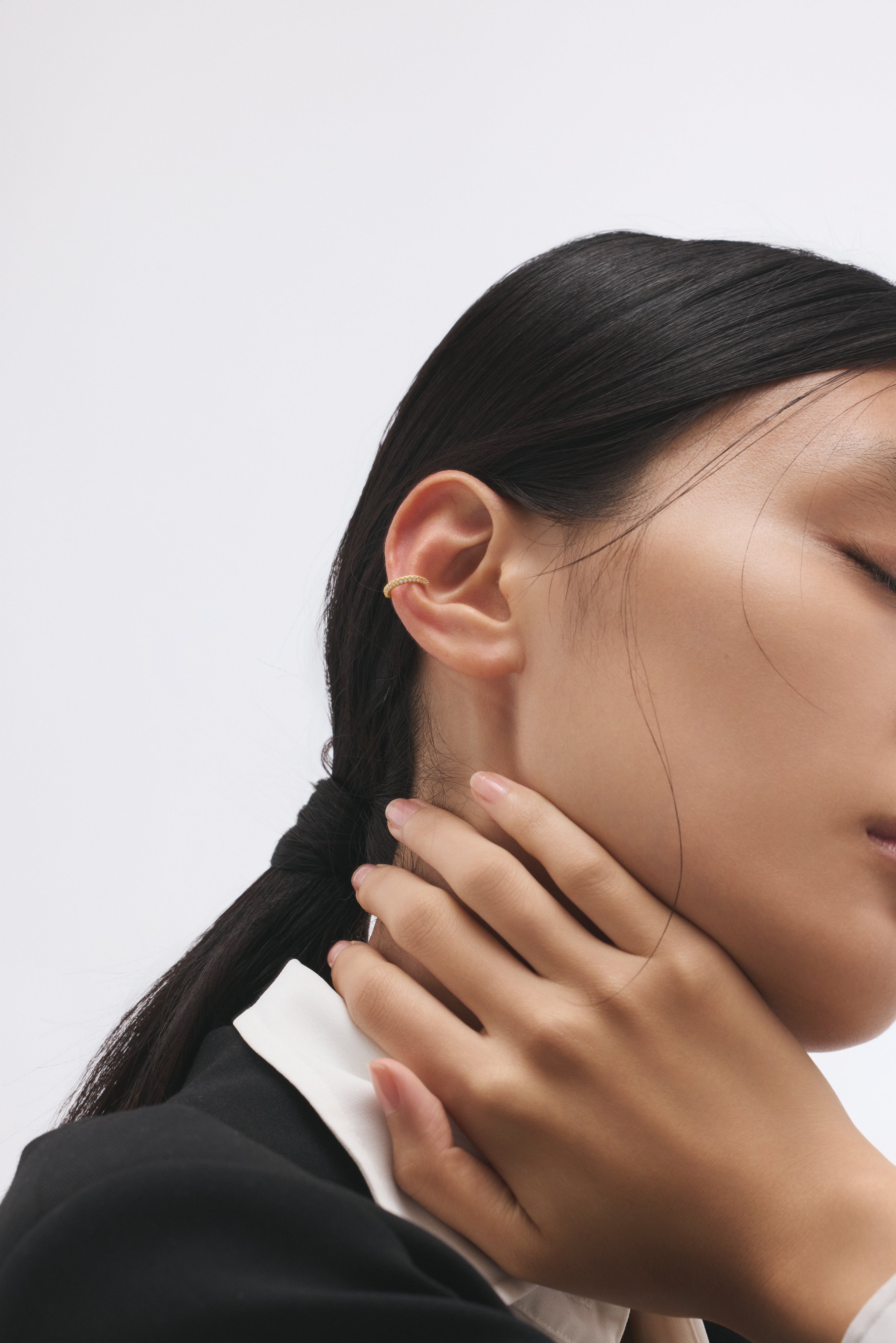 【ゴールド】Soft Glow Ear Cuff