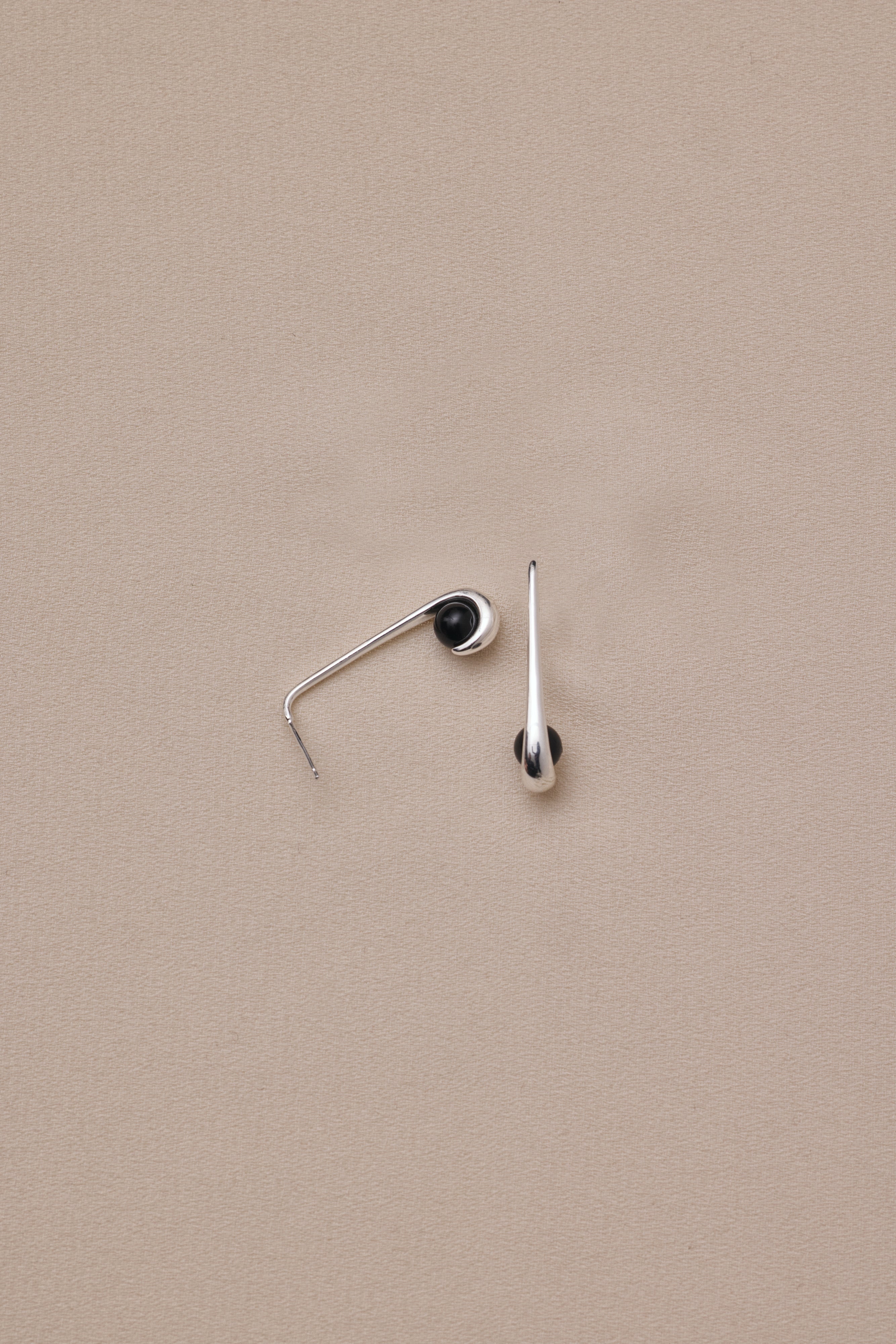 【ブラック】Hook Pierce