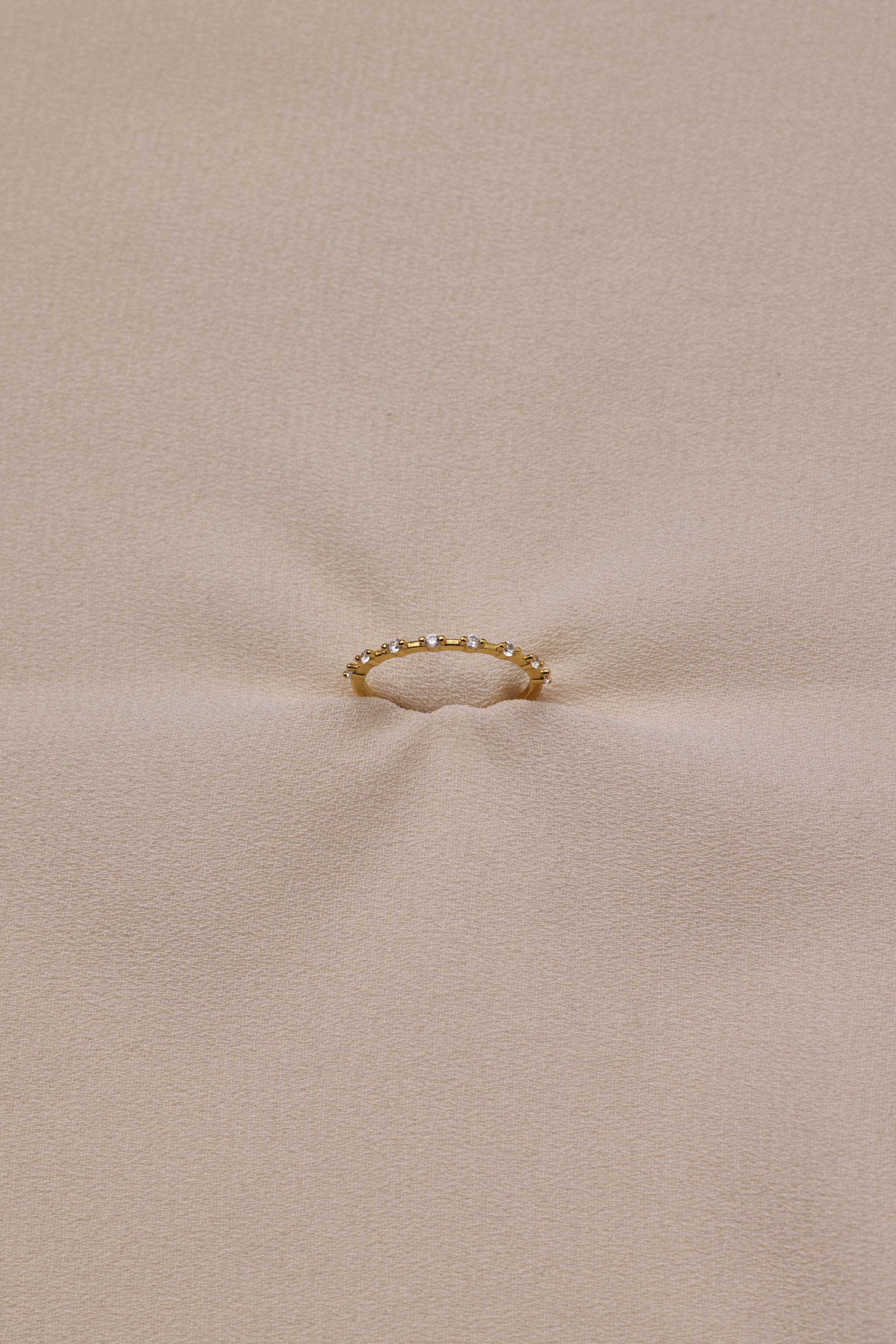 Dot Line Ring