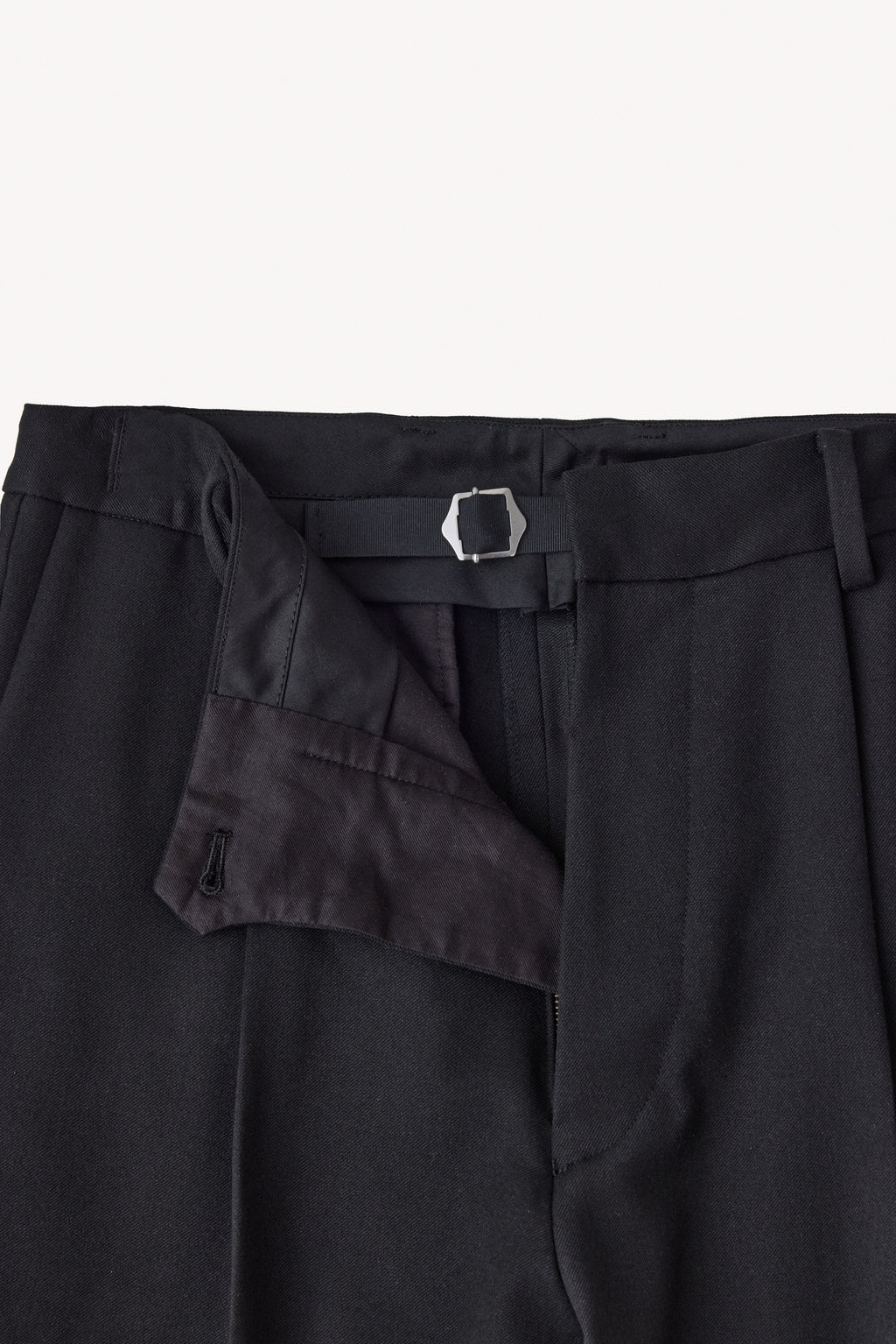 Classic Base ストレートパンツ