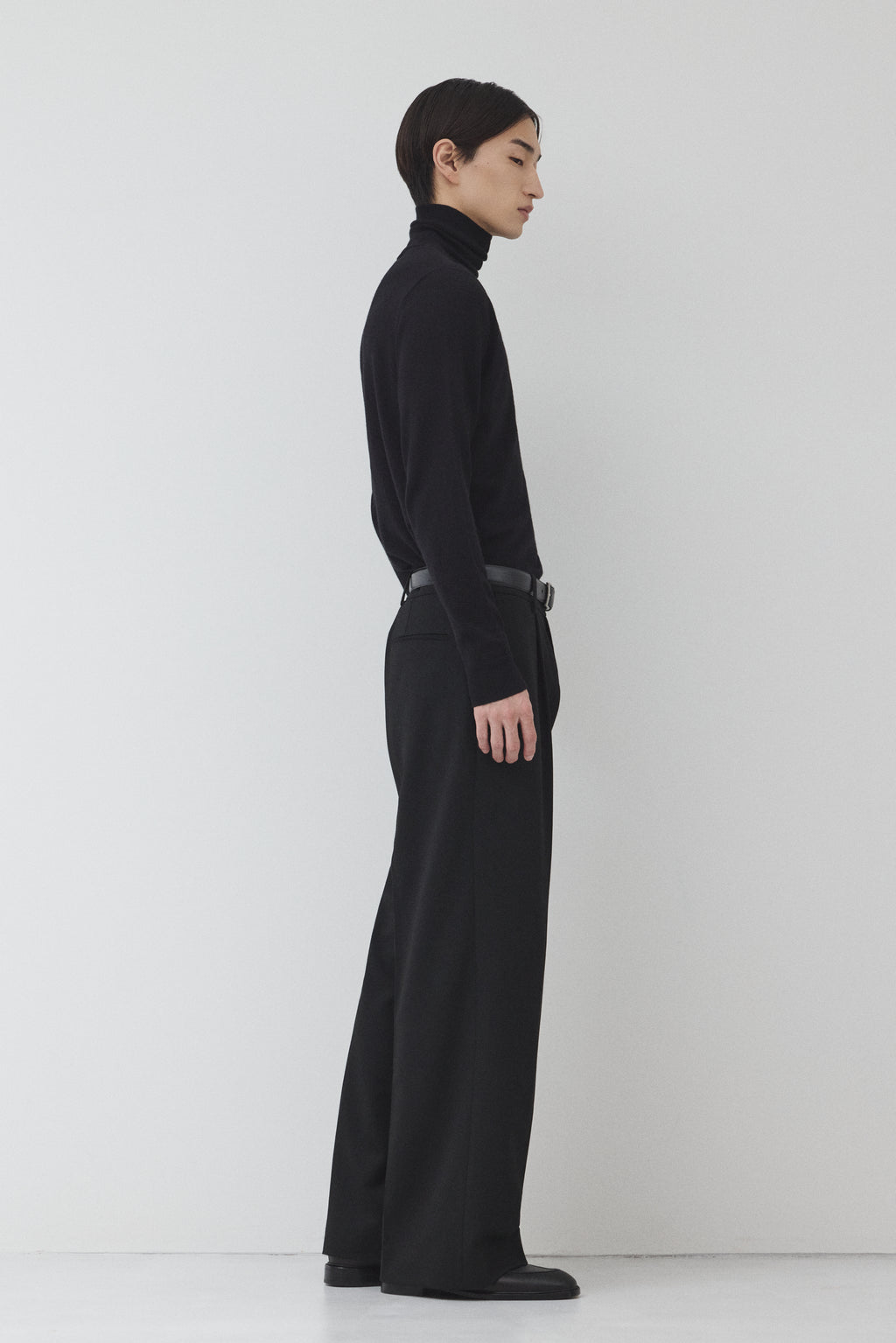 Pure Wool タートルネックニット