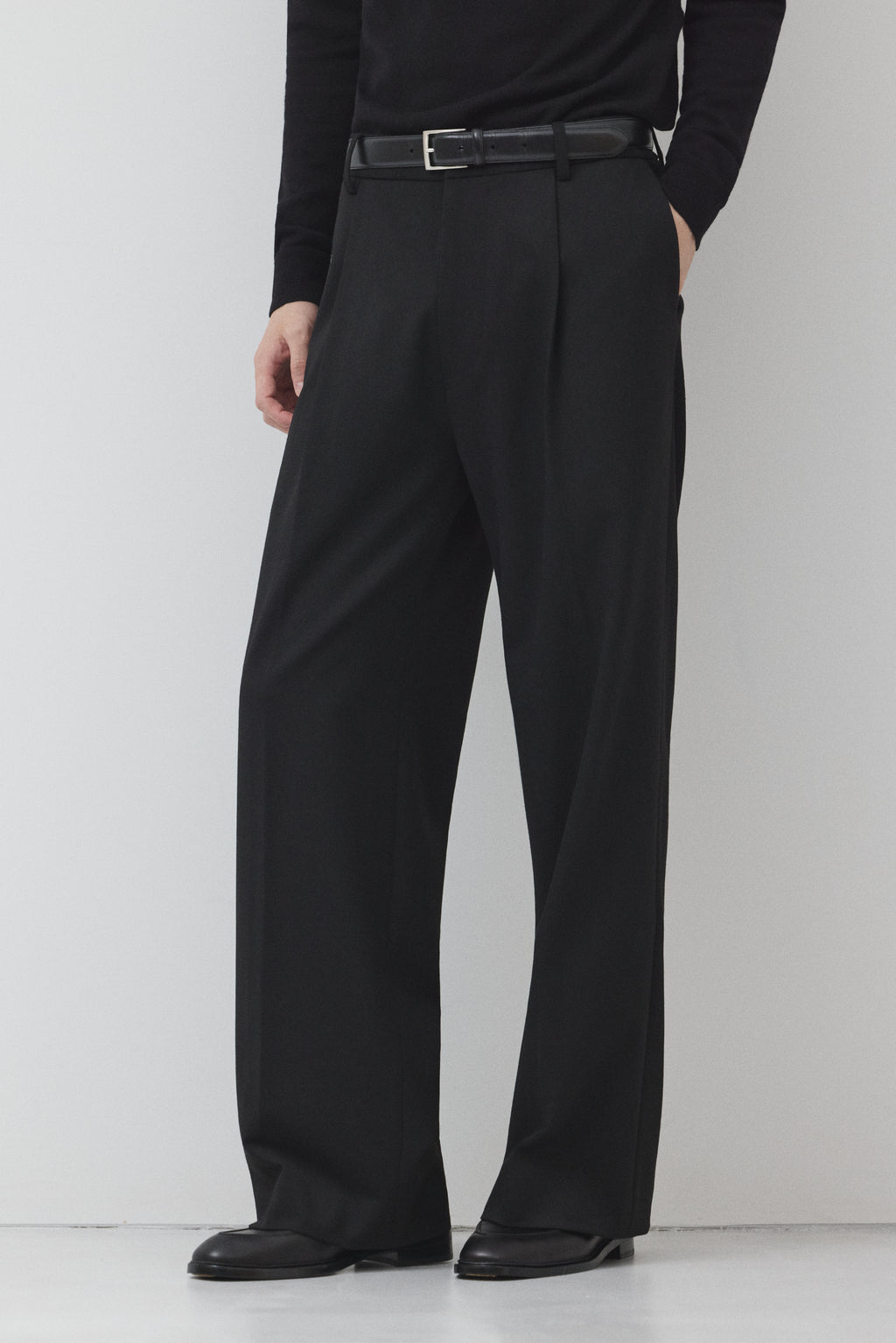Classic Base ストレートパンツ