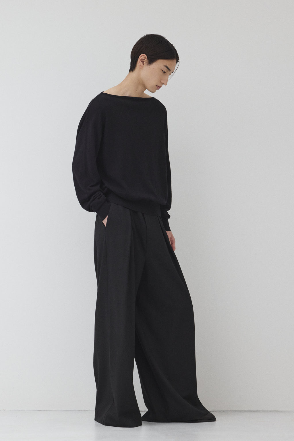 【BLACK】Pure Wool ボートネックニット