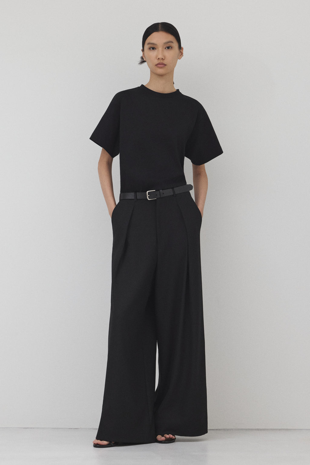 【BLACK】ideal Tシャツ