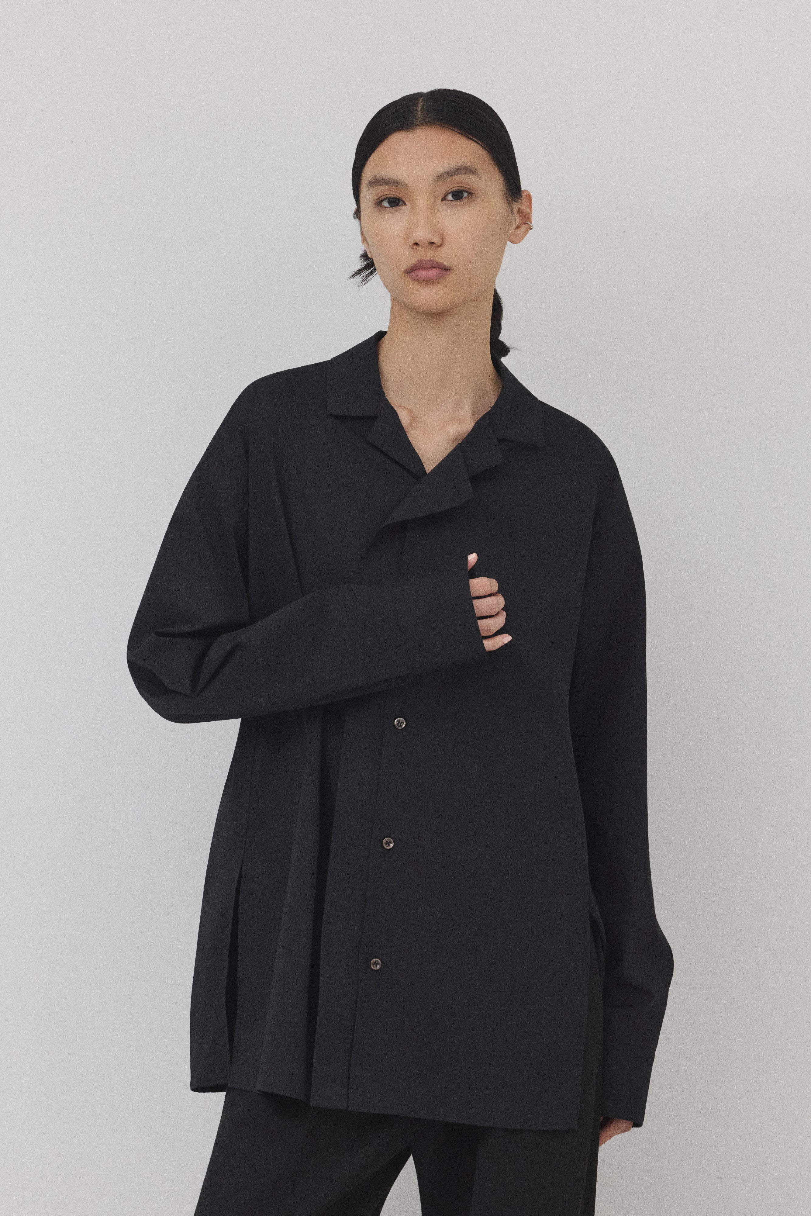 【BLACK】hANGER シャツ