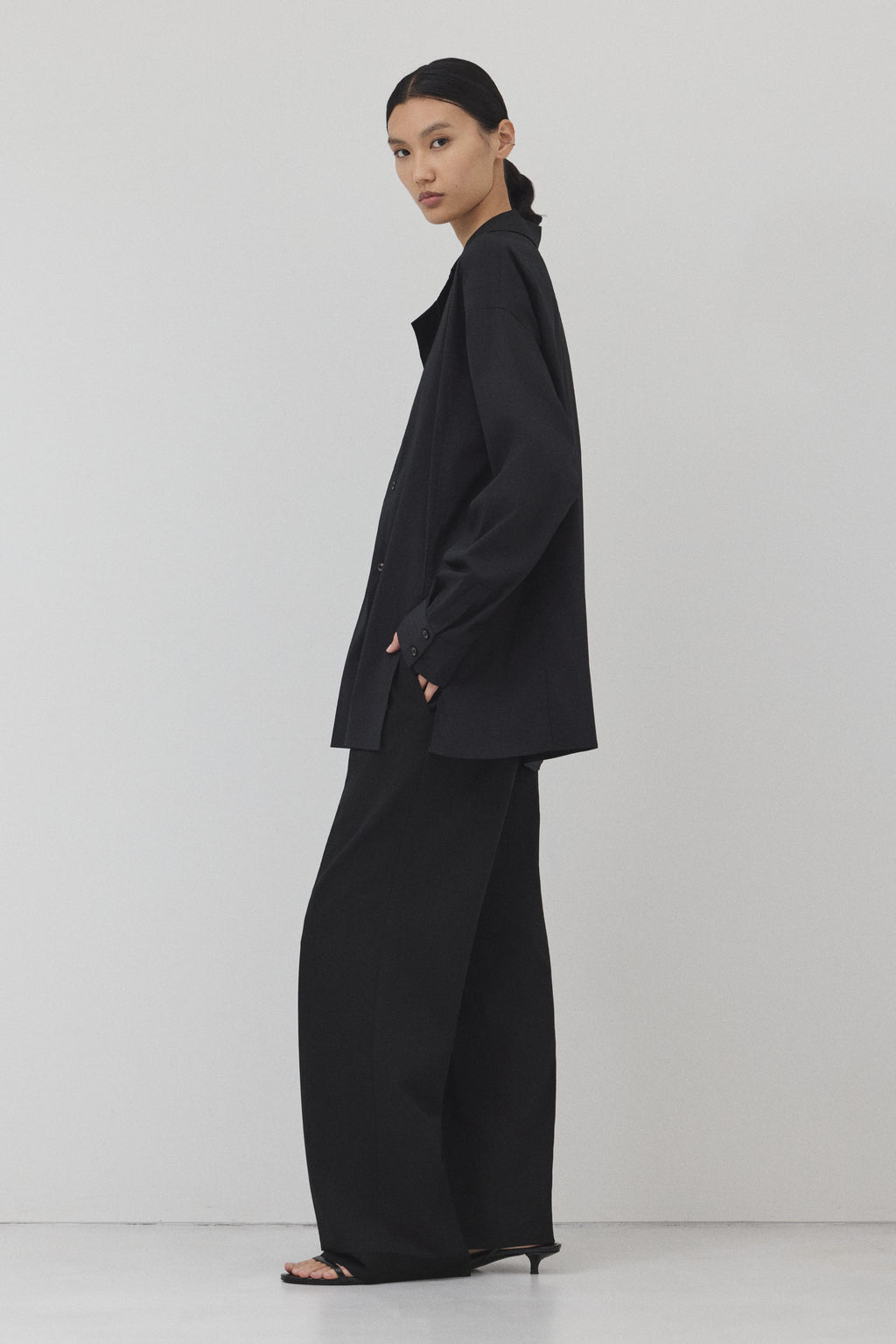 Classic Base ストレートパンツ