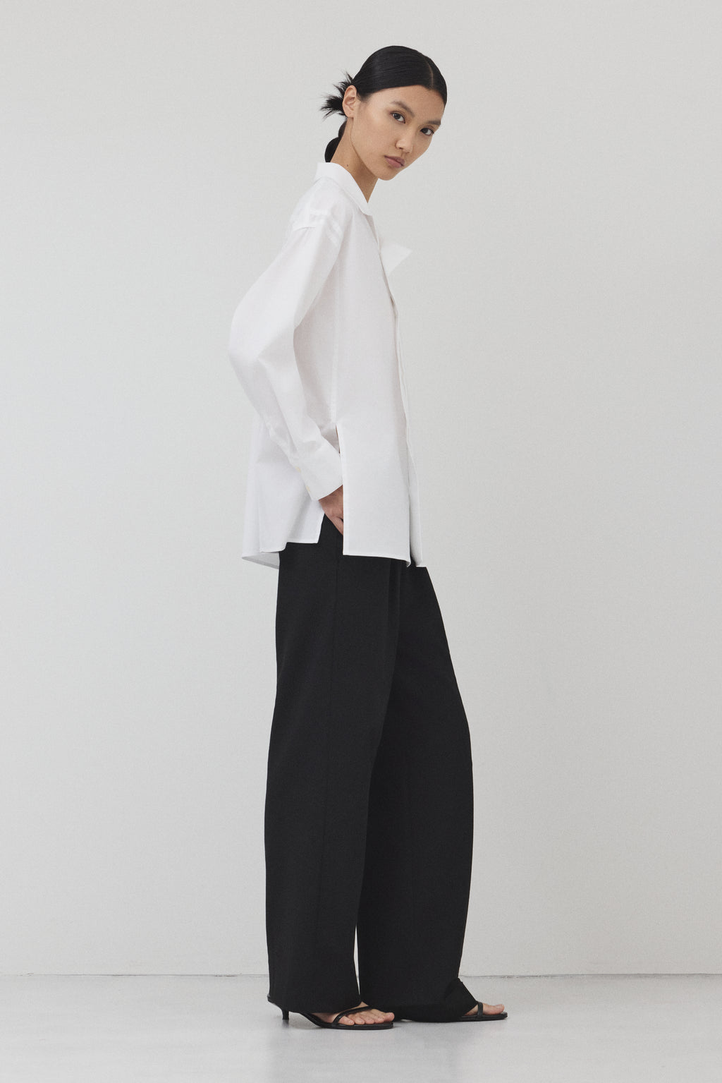 【WHITE】hANGER シャツ