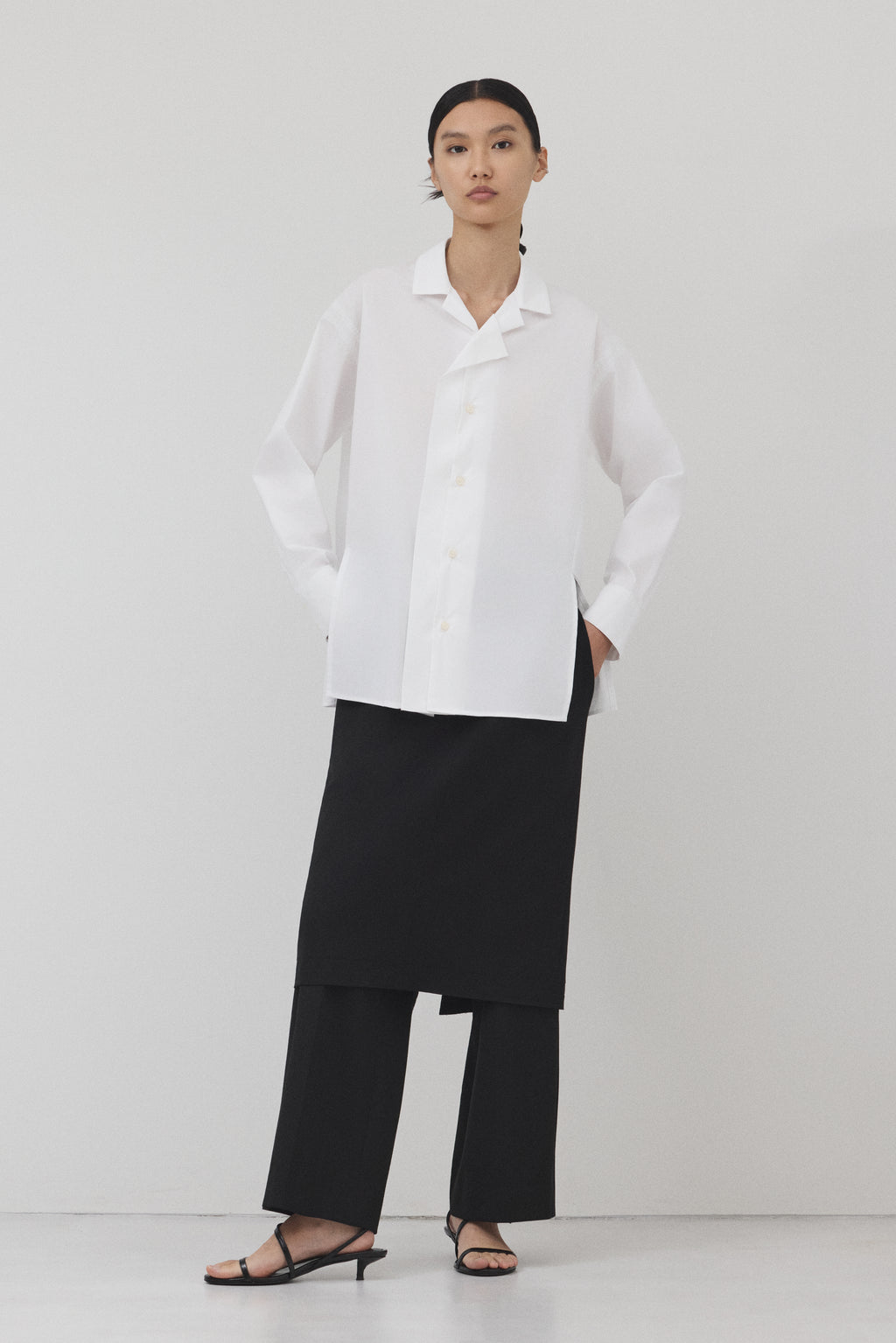 【WHITE】hANGER シャツ