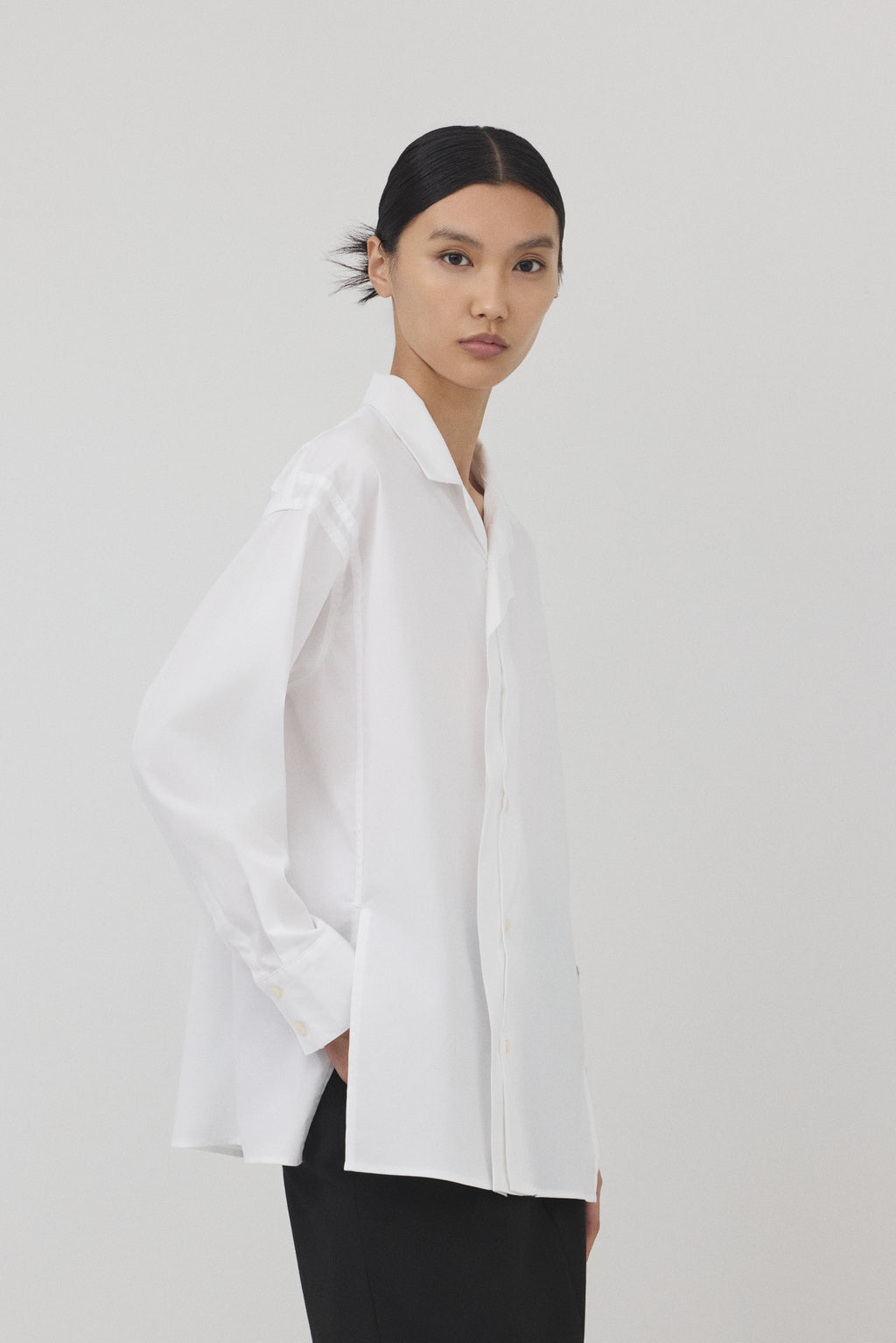 【WHITE】hANGER シャツ