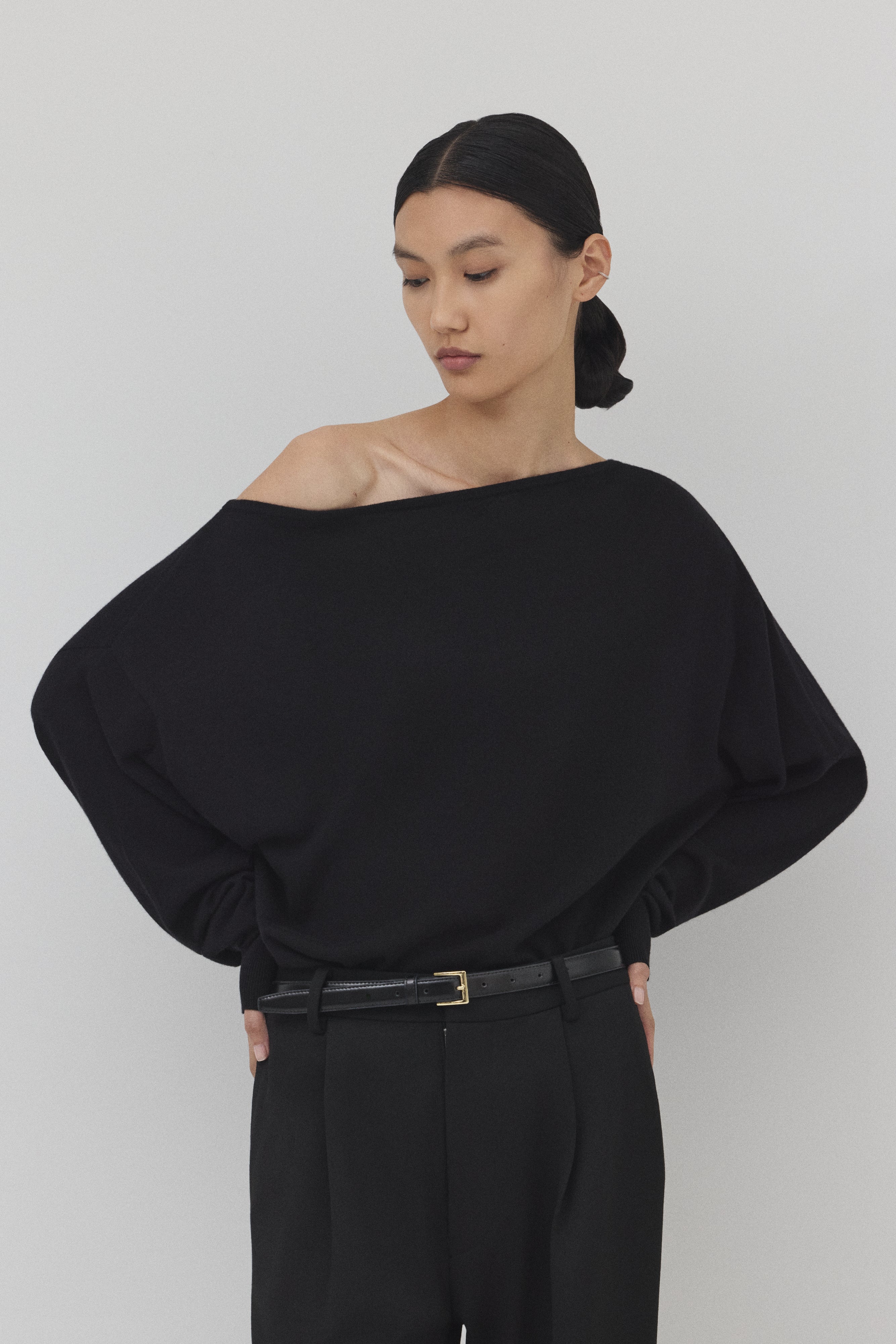 【BLACK】Pure Wool ボートネックニット