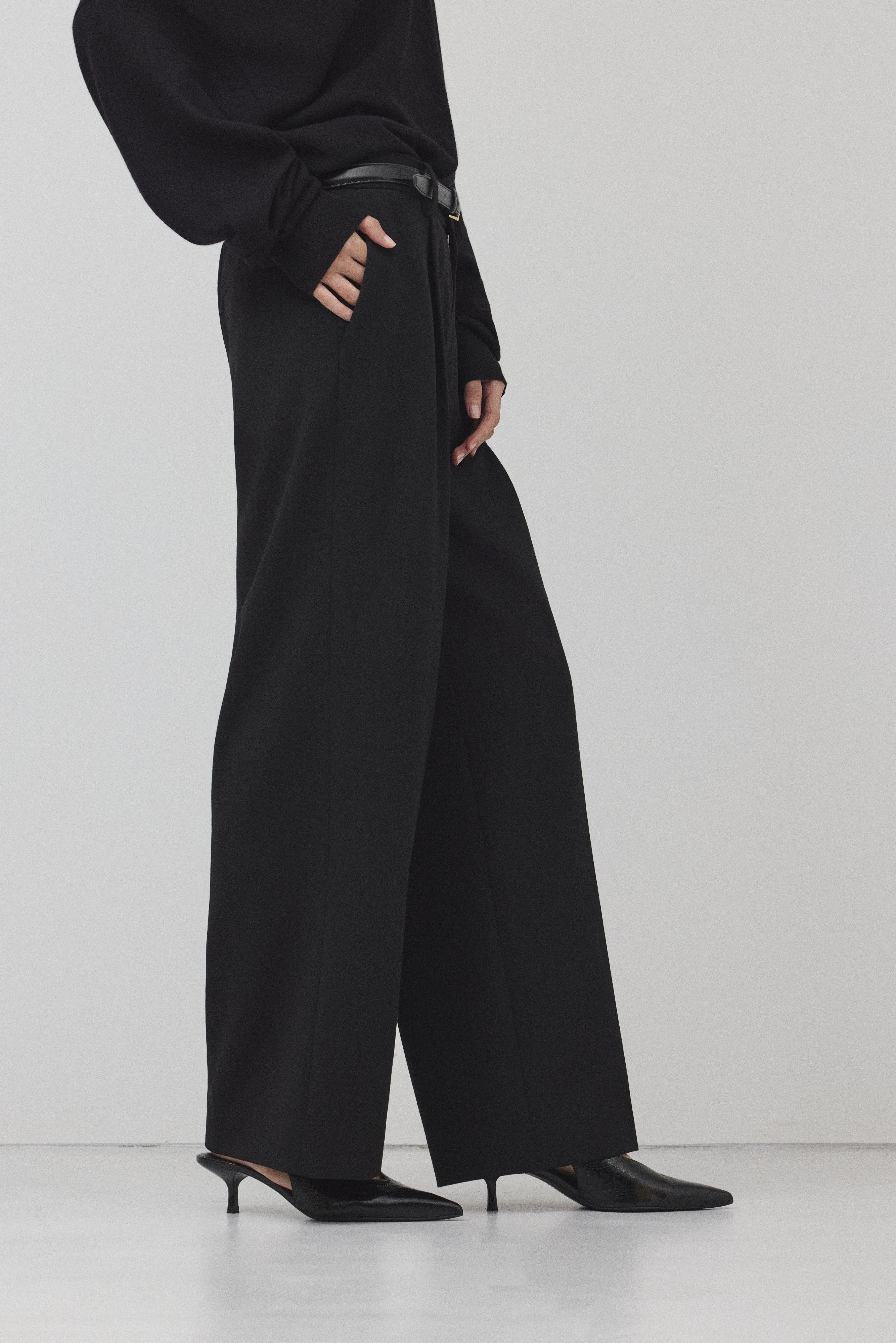 Classic Base ストレートパンツ