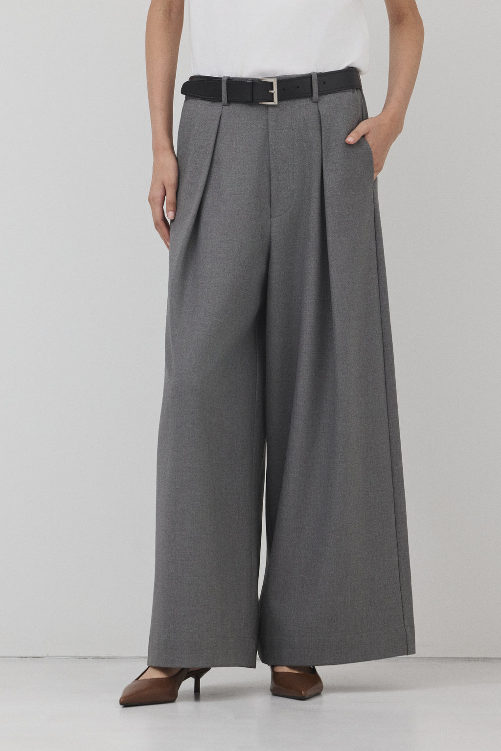 【GRAY】Wide Silhouette パンツ