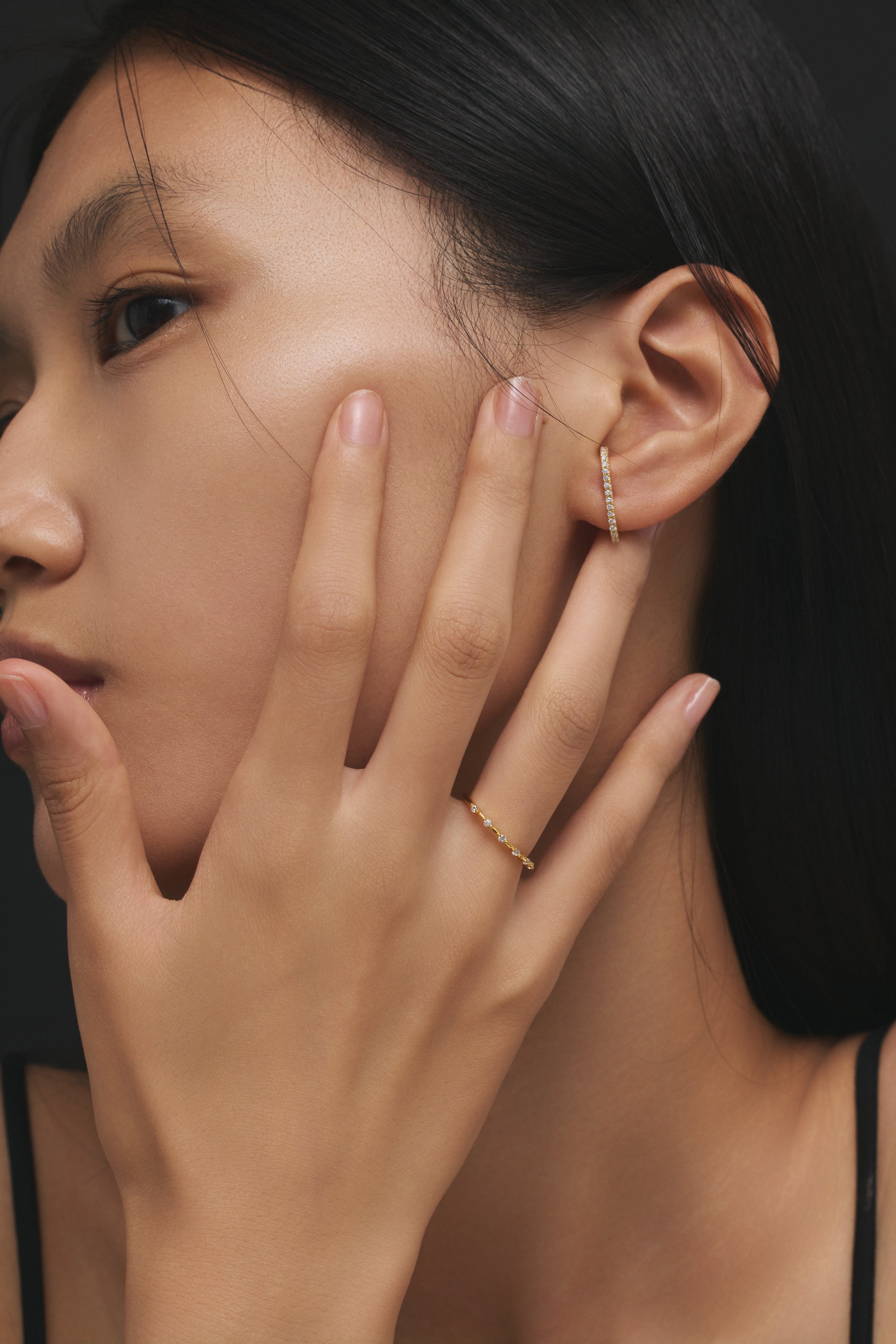 【ゴールド】Line Glow Pierce