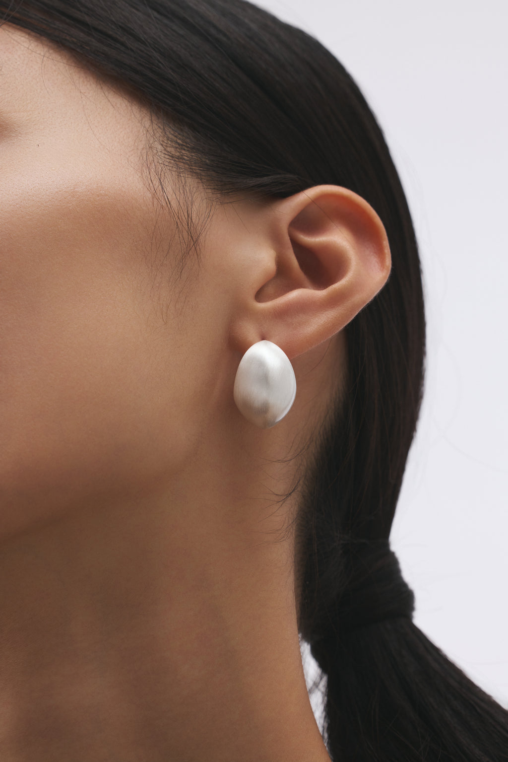 Round Moon Pierce