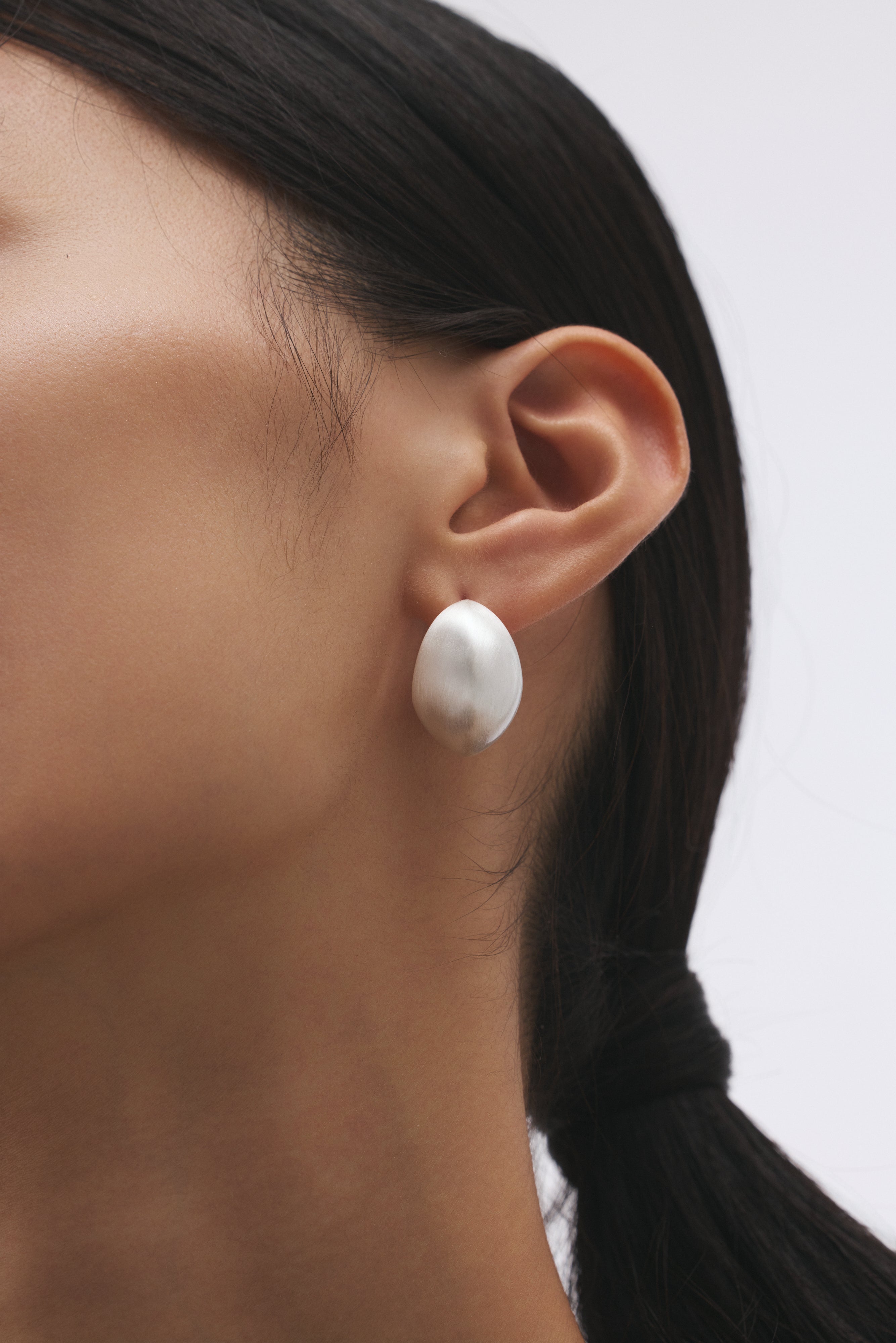 Round Moon Pierce