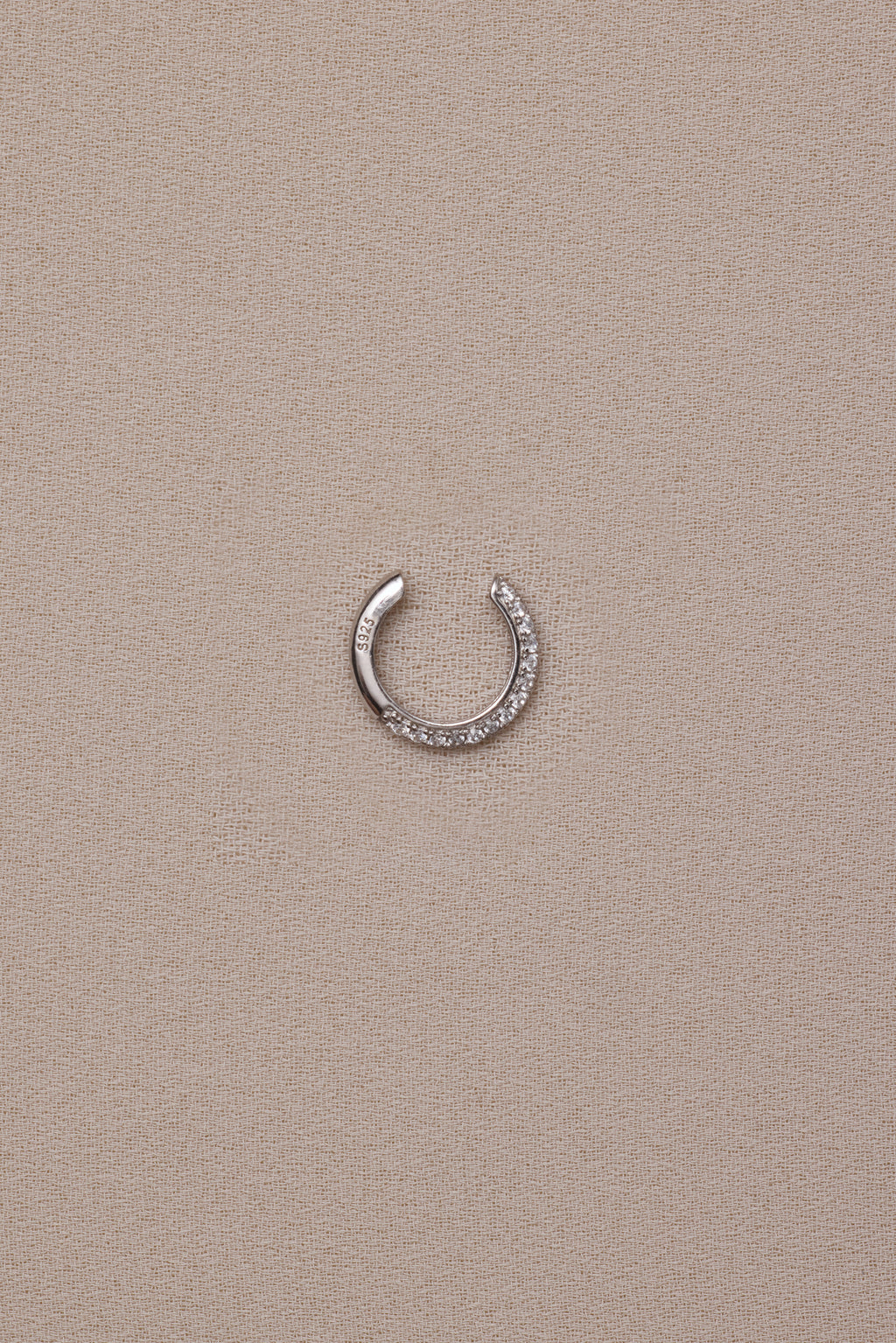 【シルバー】Soft Glow Ear Cuff