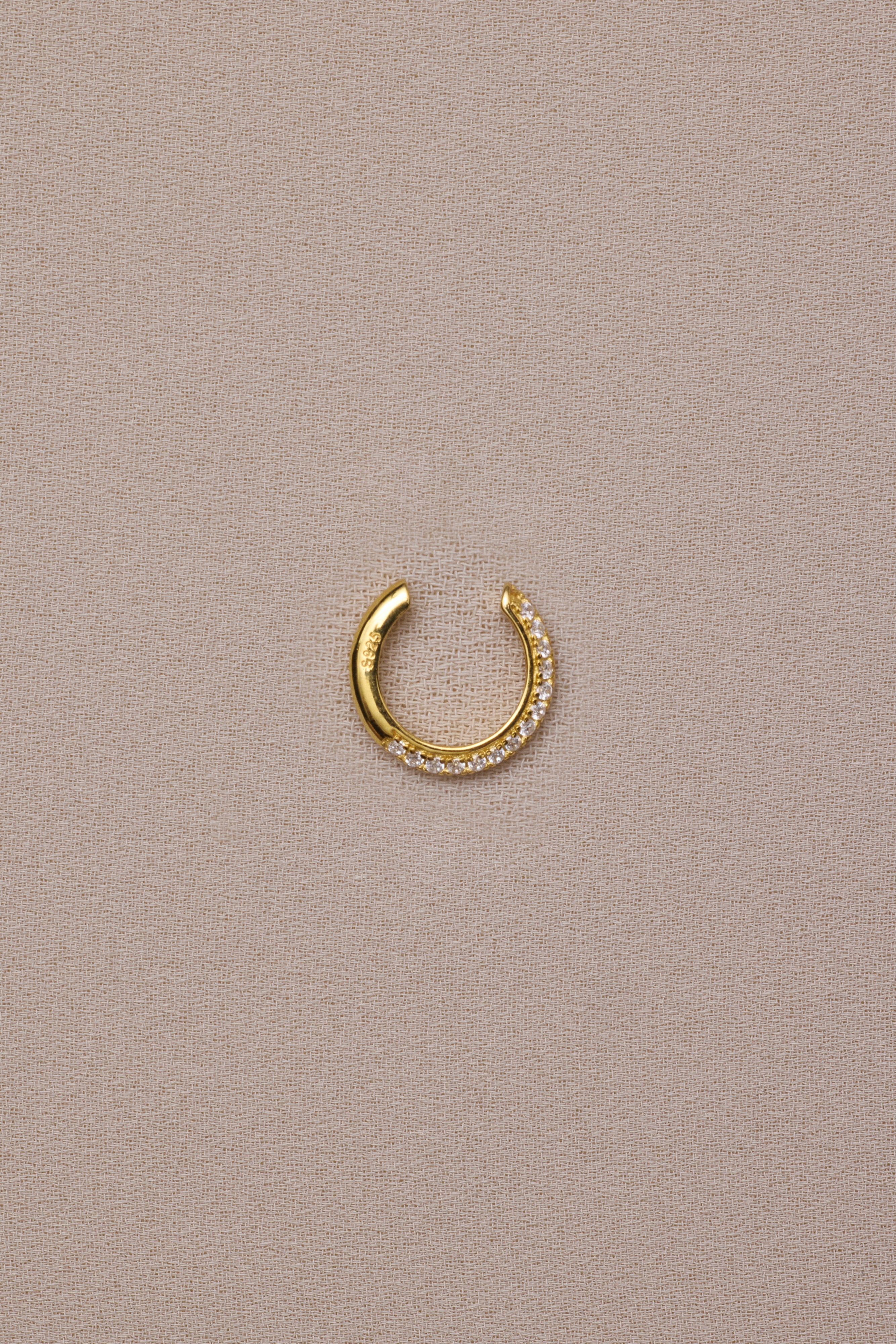 【ゴールド】Soft Glow Ear Cuff