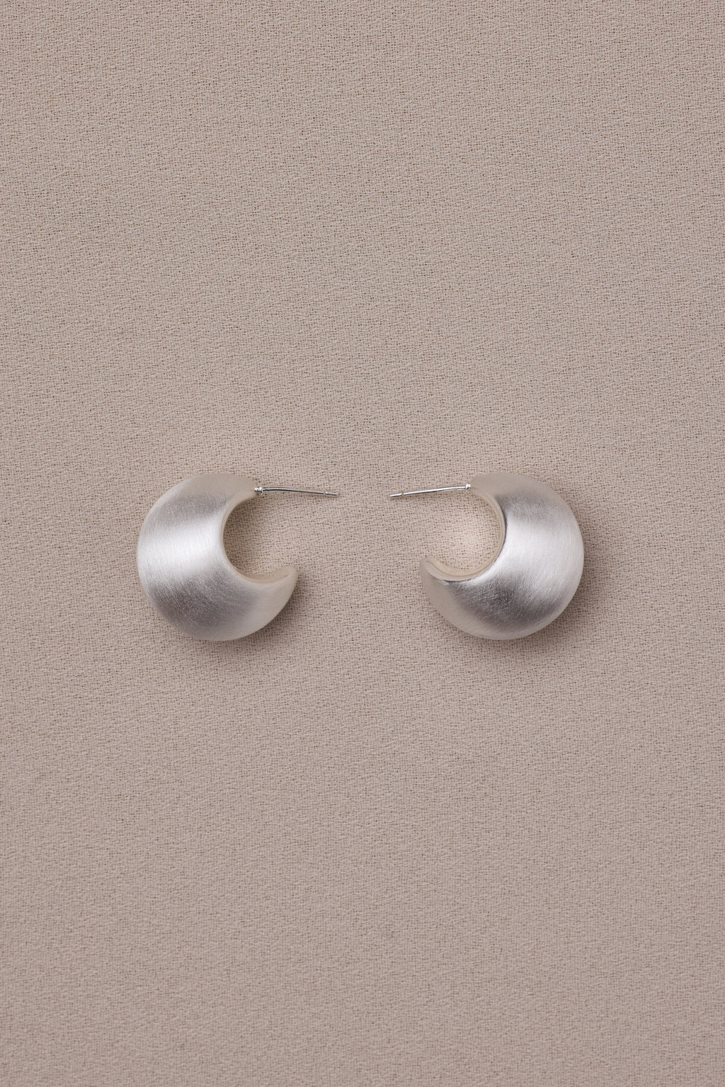 Round Moon Pierce